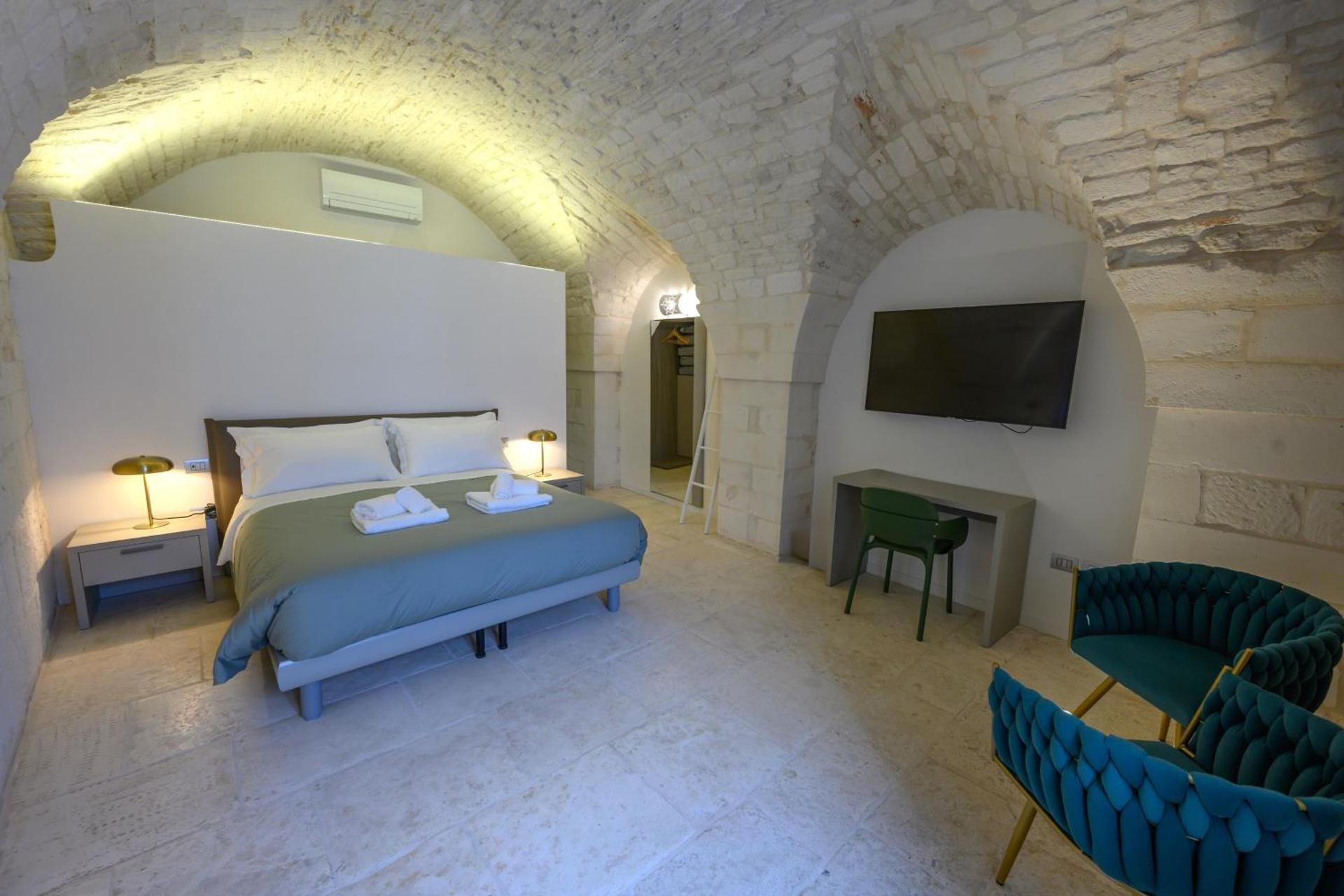 Double Room with Spa Bath
