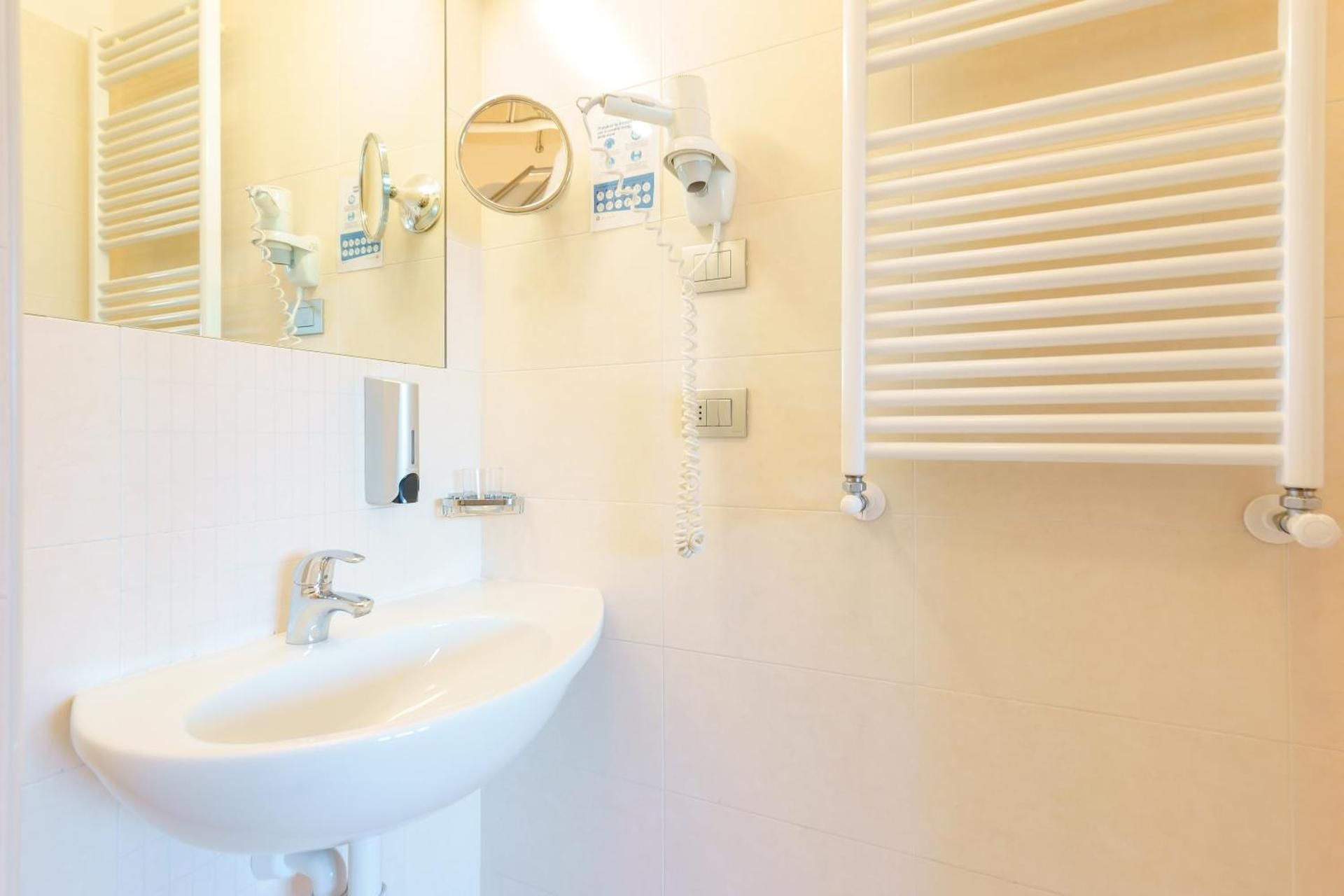 Dimora Lucia Hotel Deluxe Double or Twin 2