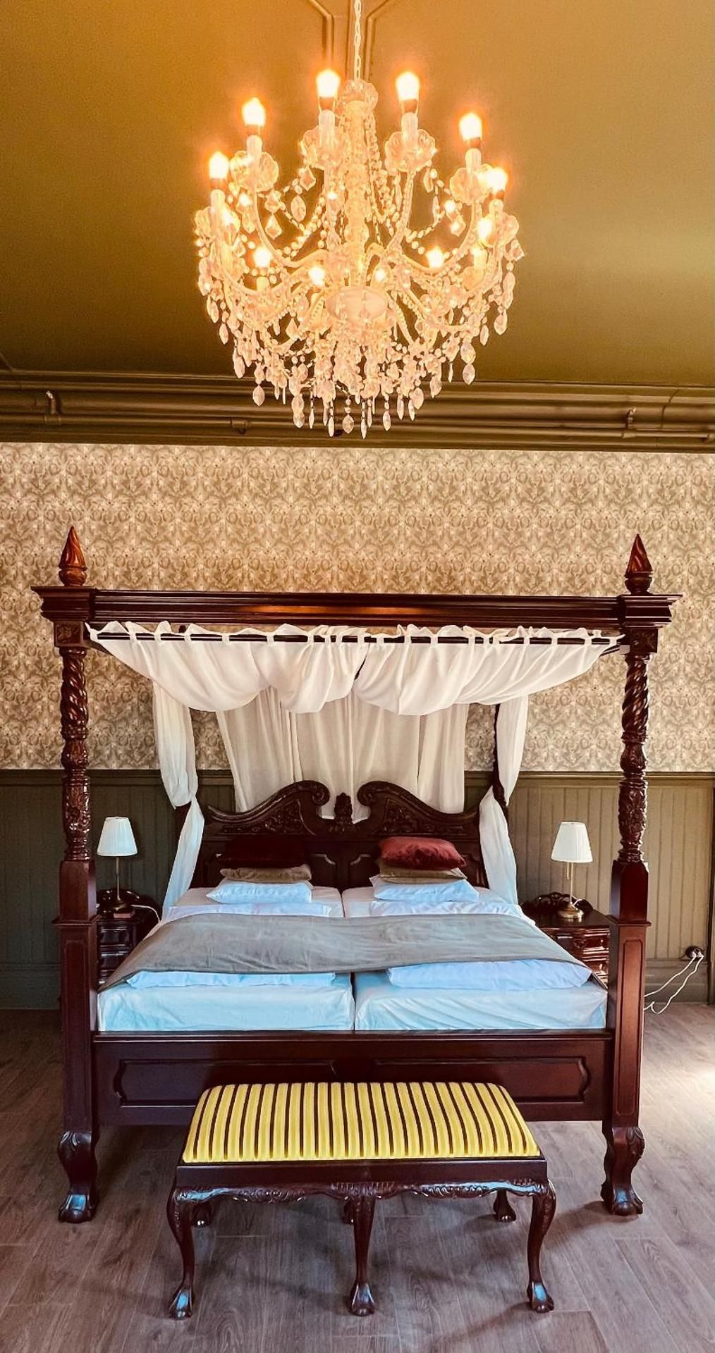 One-Bedroom Suite