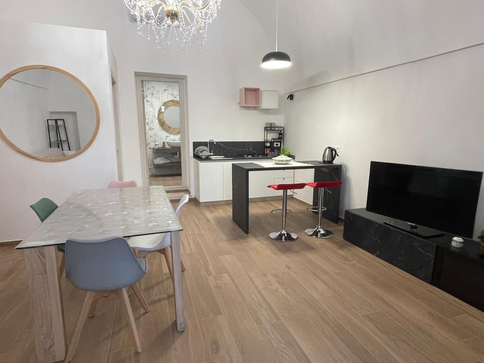 Suite with Garden View