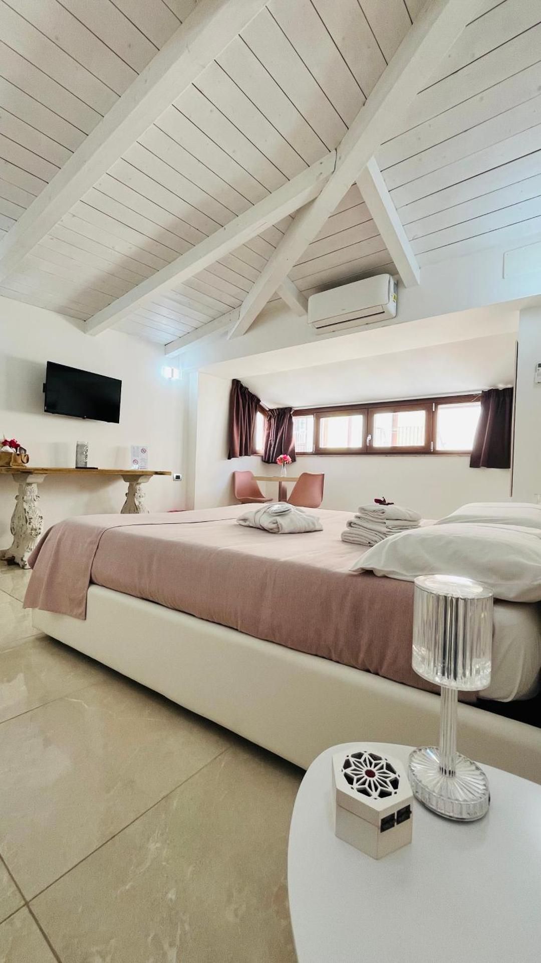 Large Double Room