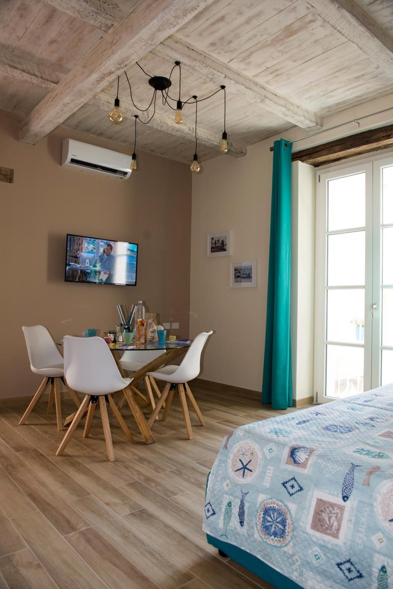 Studio with Balcony