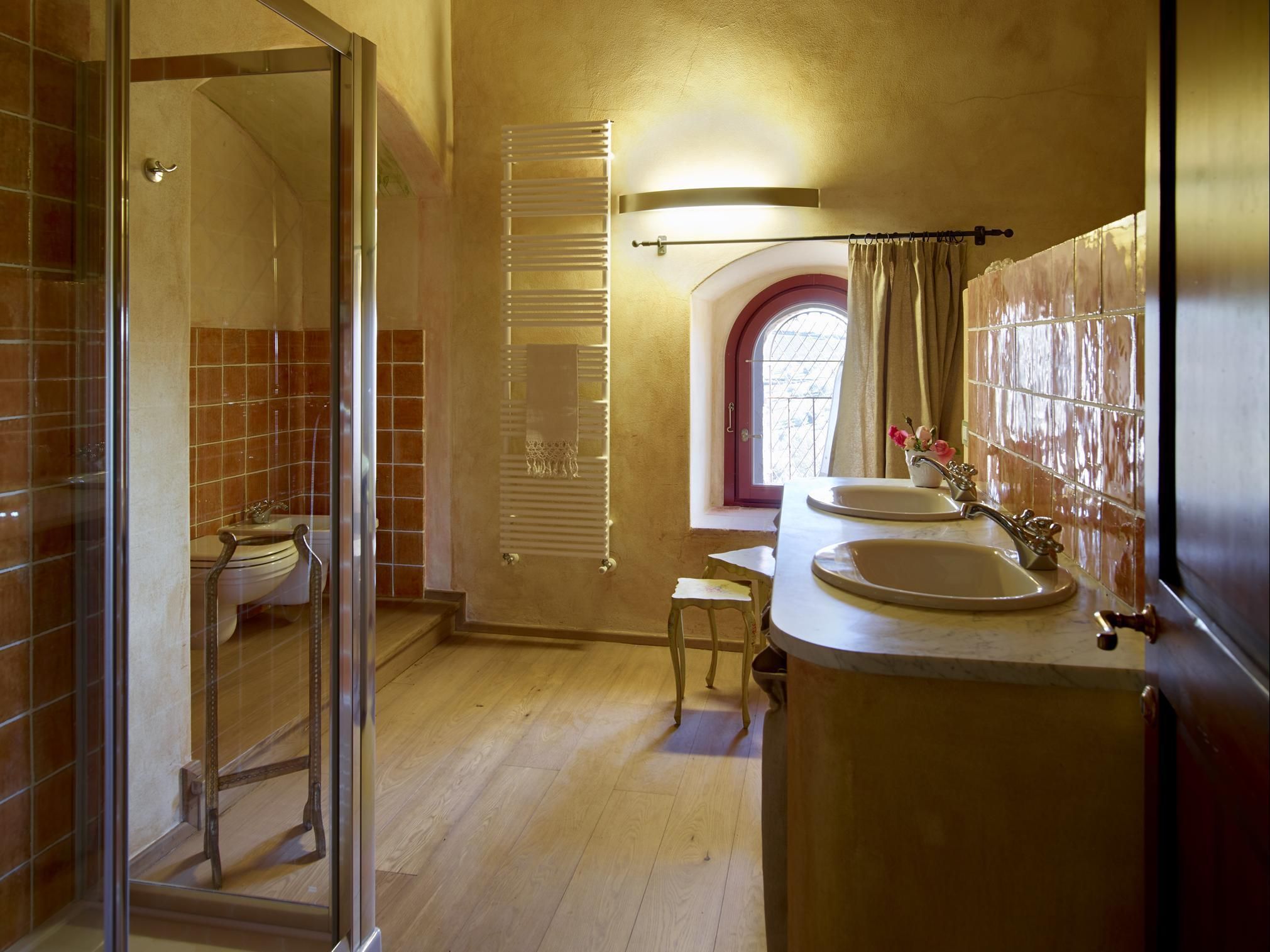 Suite (2 Adults)