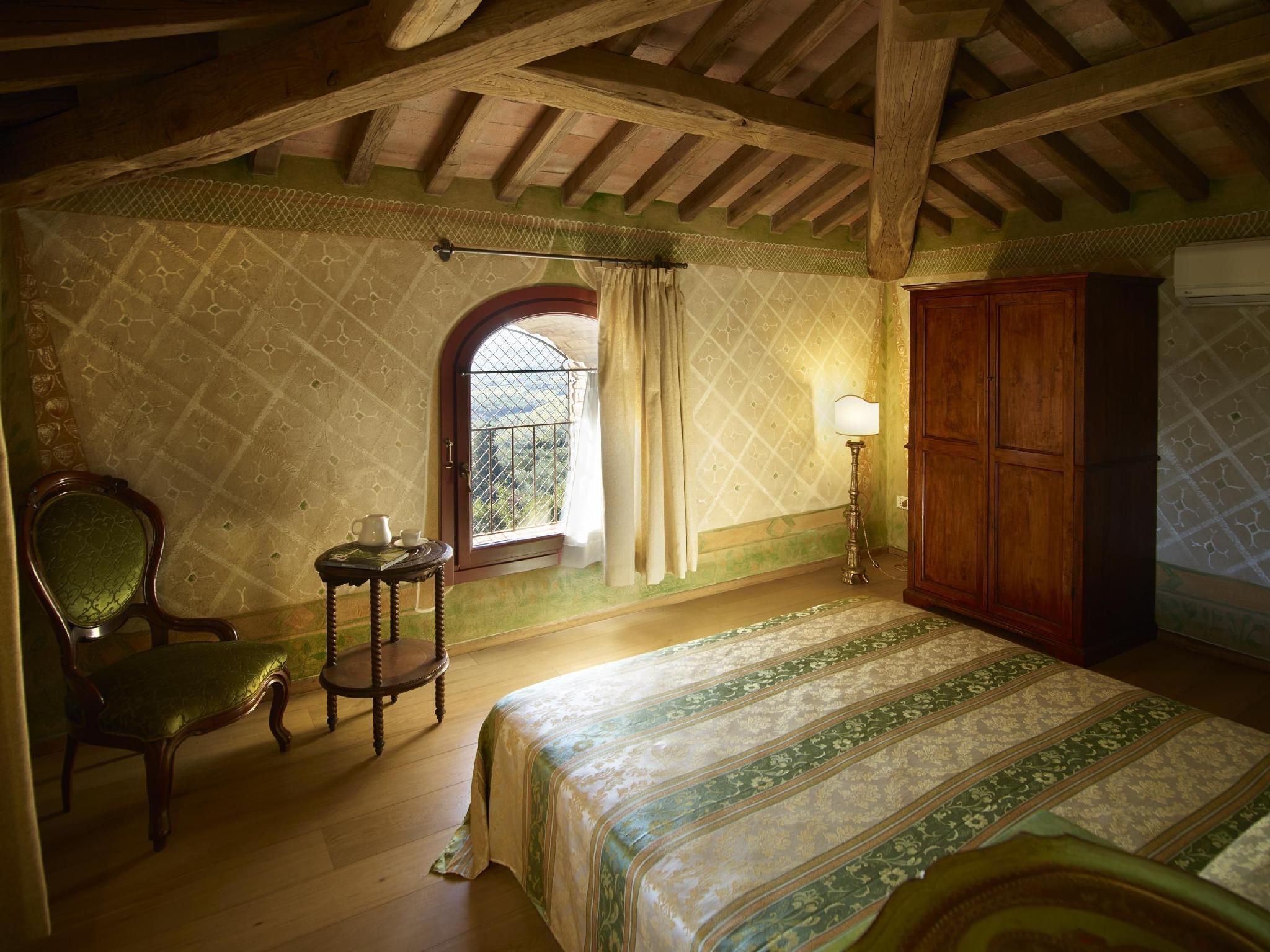 Suite (2 Adults)