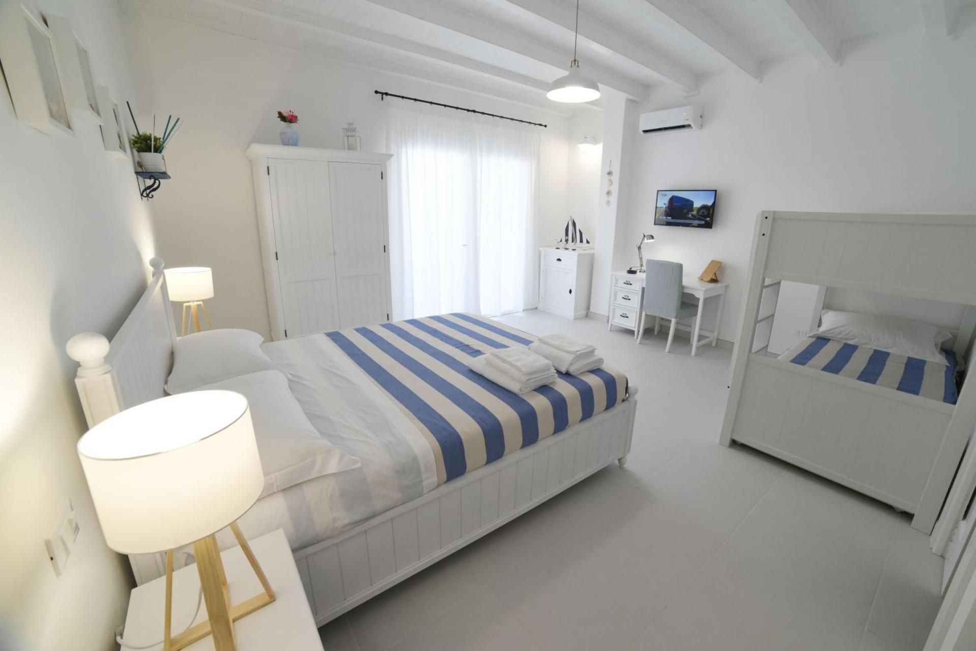 Double Room with Terrace and Sea View  