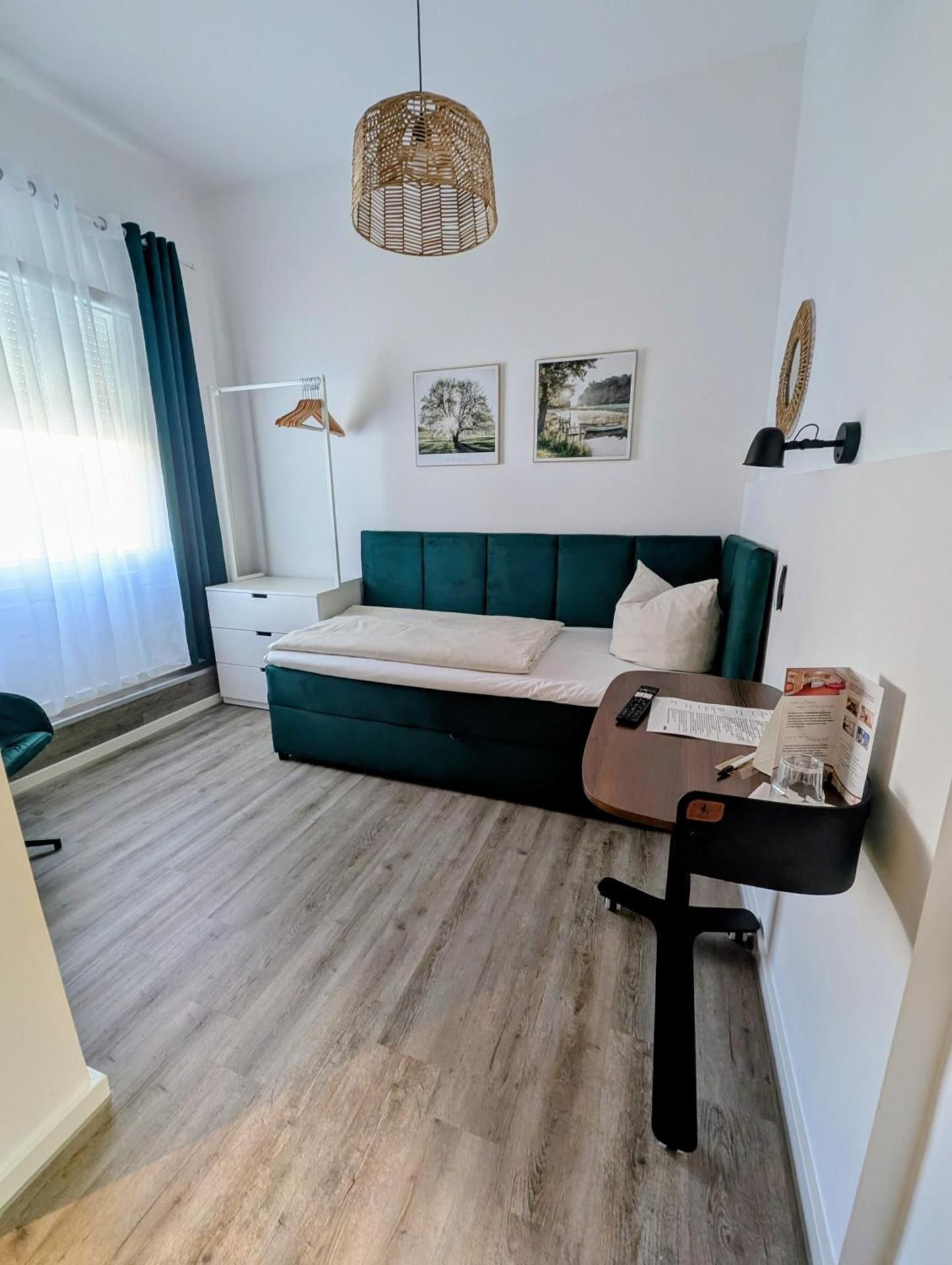 Schäfers Hotel Budget Single Room 2