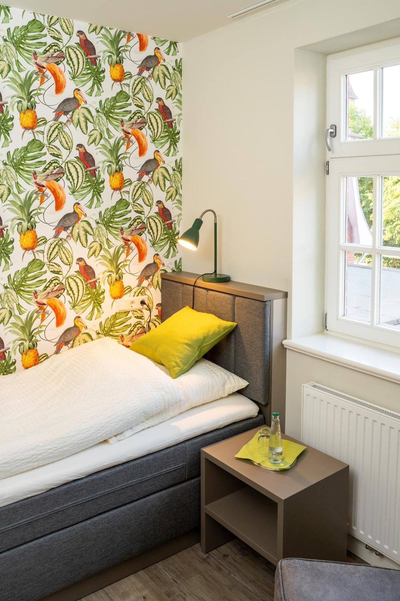 Single Room with Bathroom