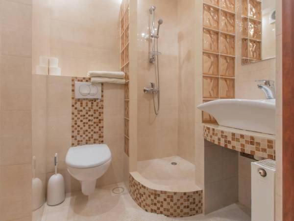Single Room With Private Bathroom