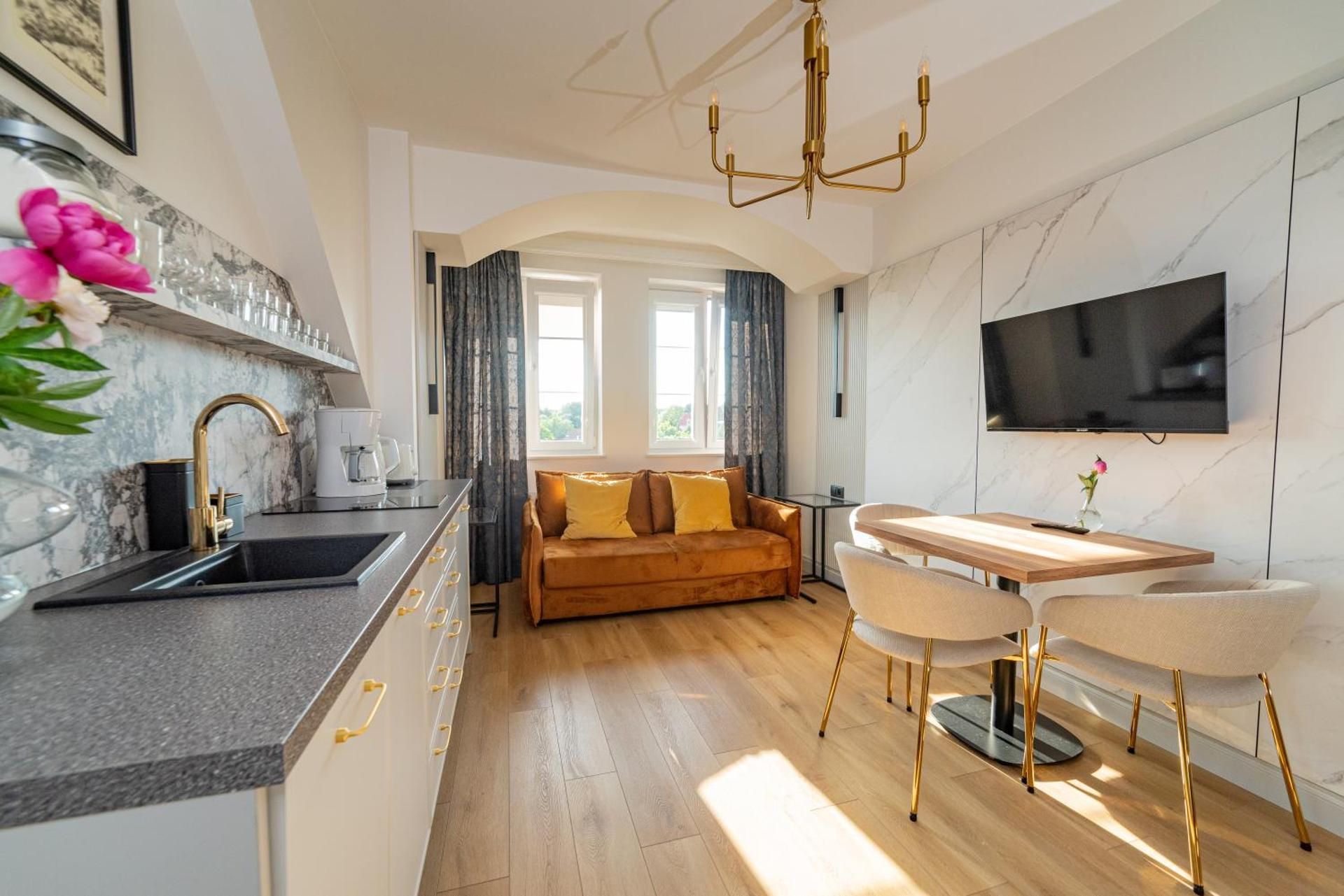 One-Bedroom Apartment