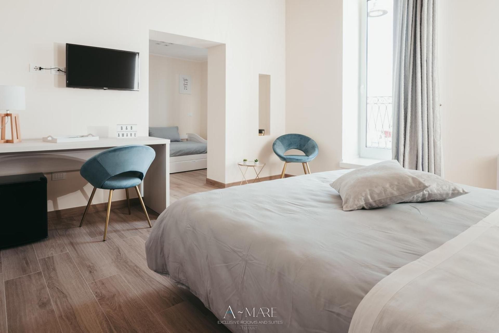 Double Room with Balcony and Sea View
