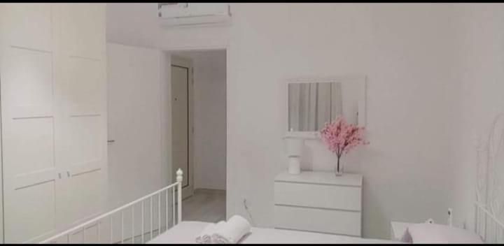 Anna's House