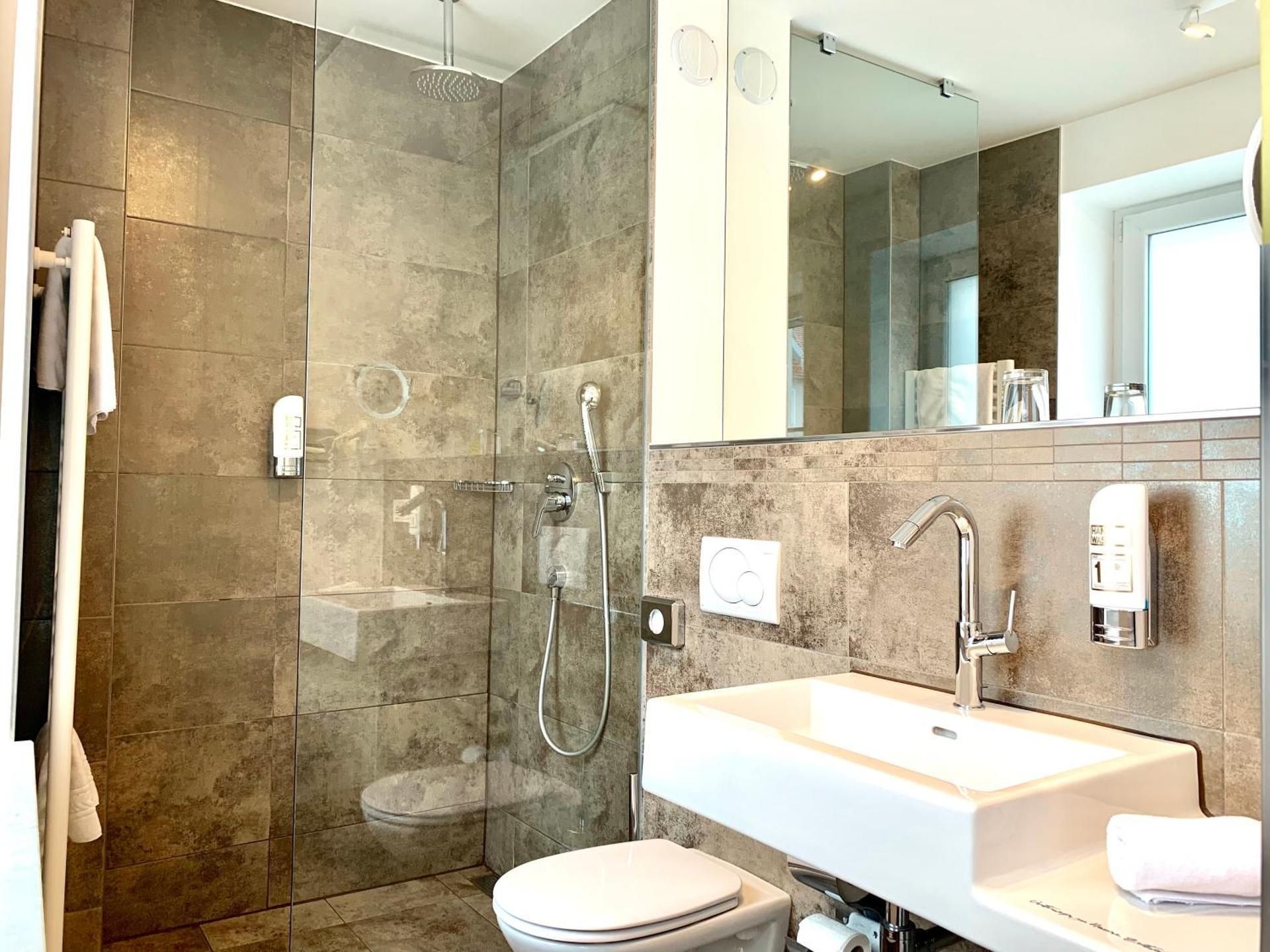 Premium Single Room