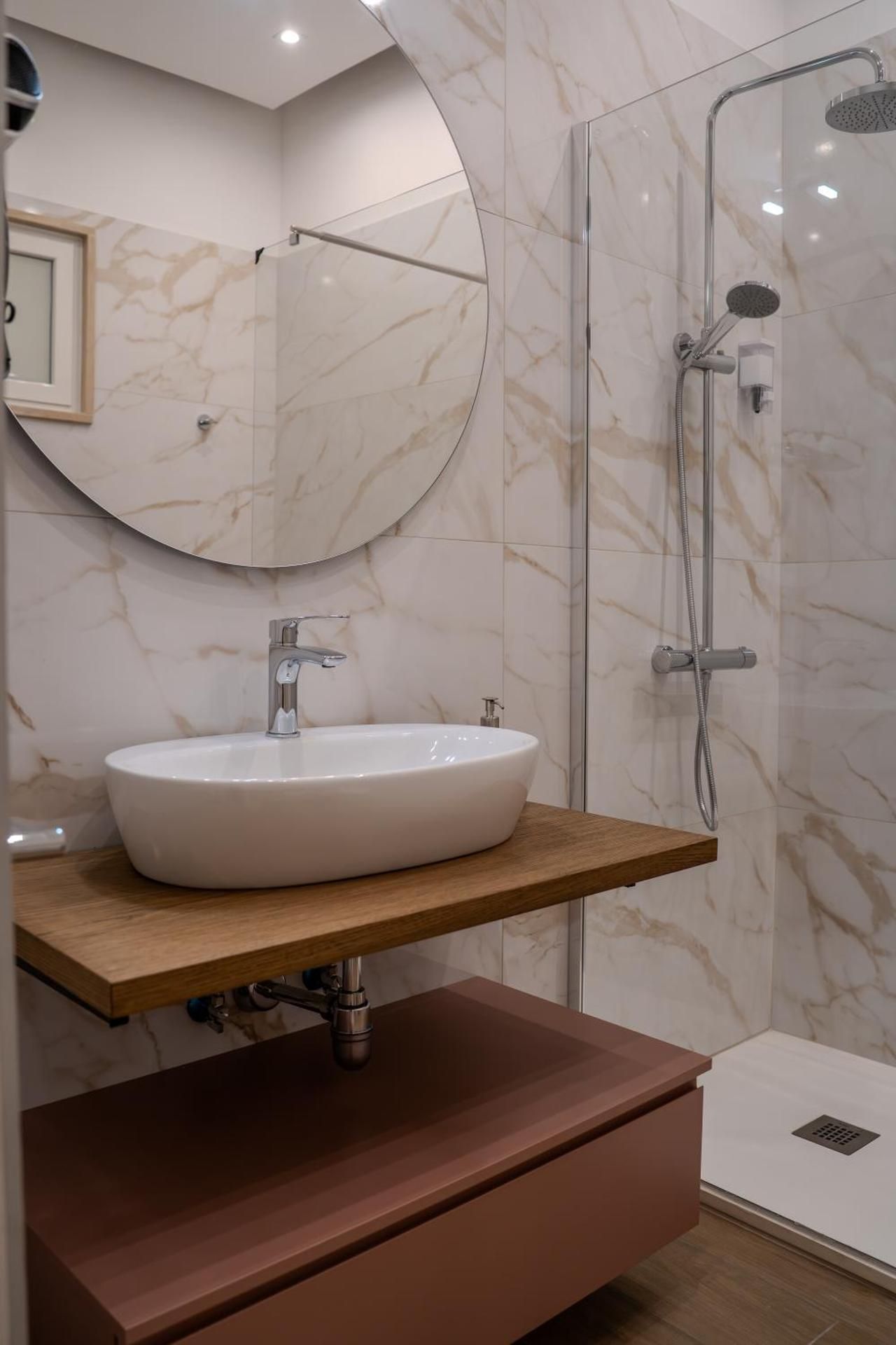 One-Bedroom Apartment with Spa Bath