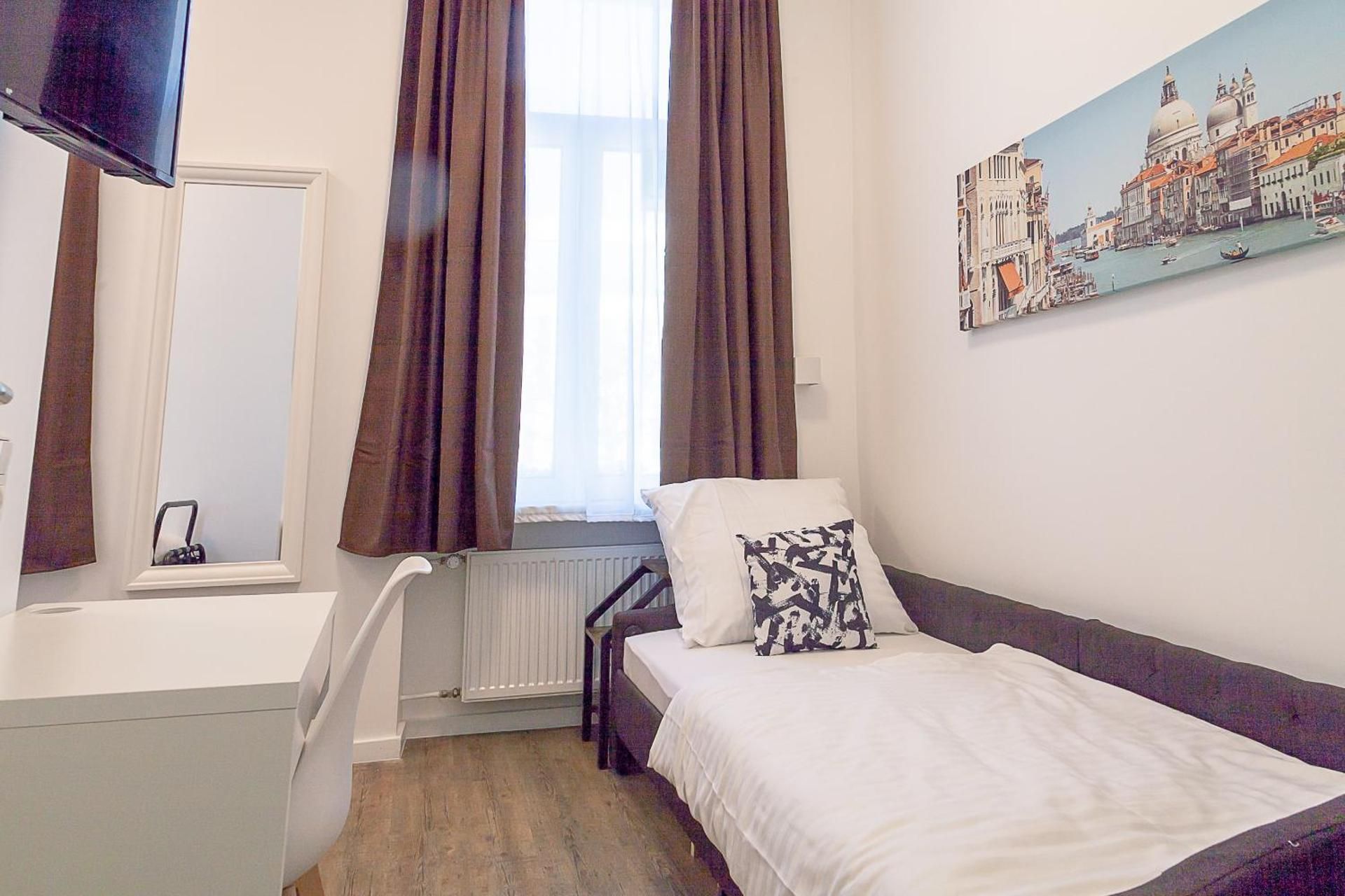 Hotel Soers Twin Room with Private External Bathroom