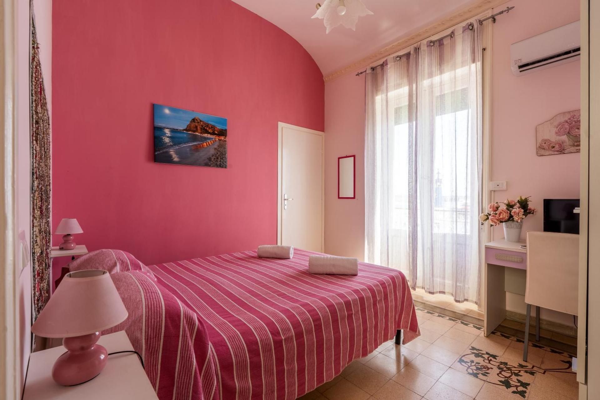 Double Room with Balcony and Sea View