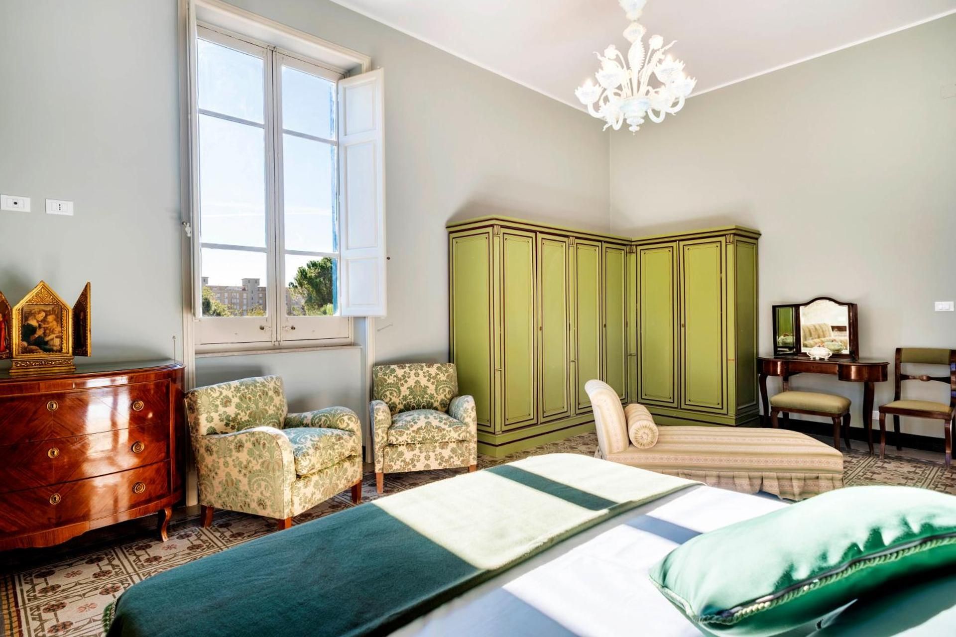 Deluxe Double Room with Shower