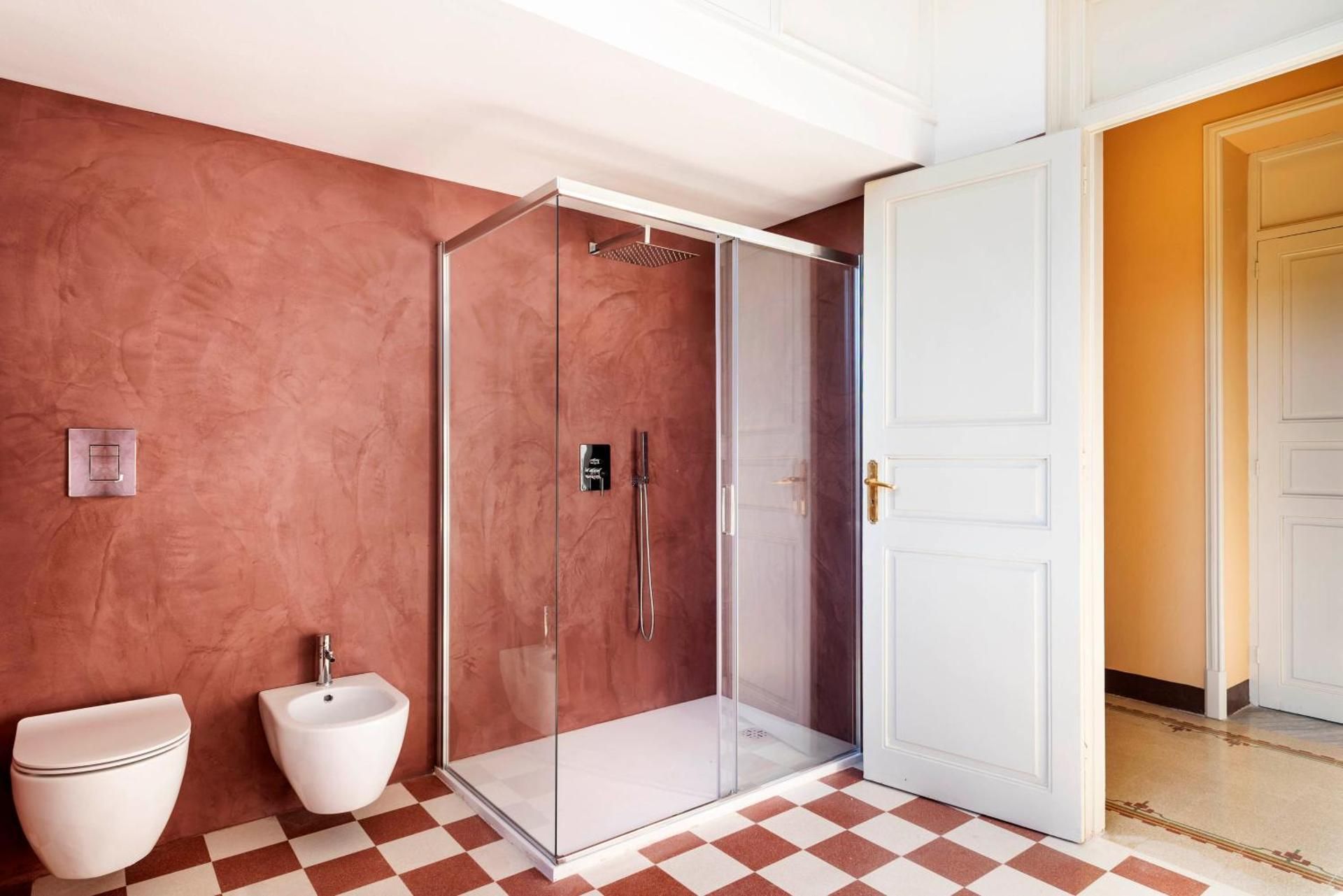 Deluxe Double Room with Shower