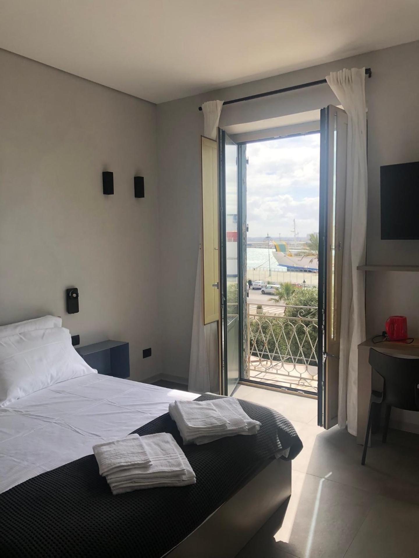 Queen Room with Sea View