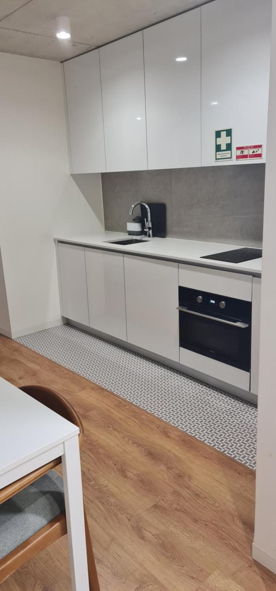 Premium Studio E