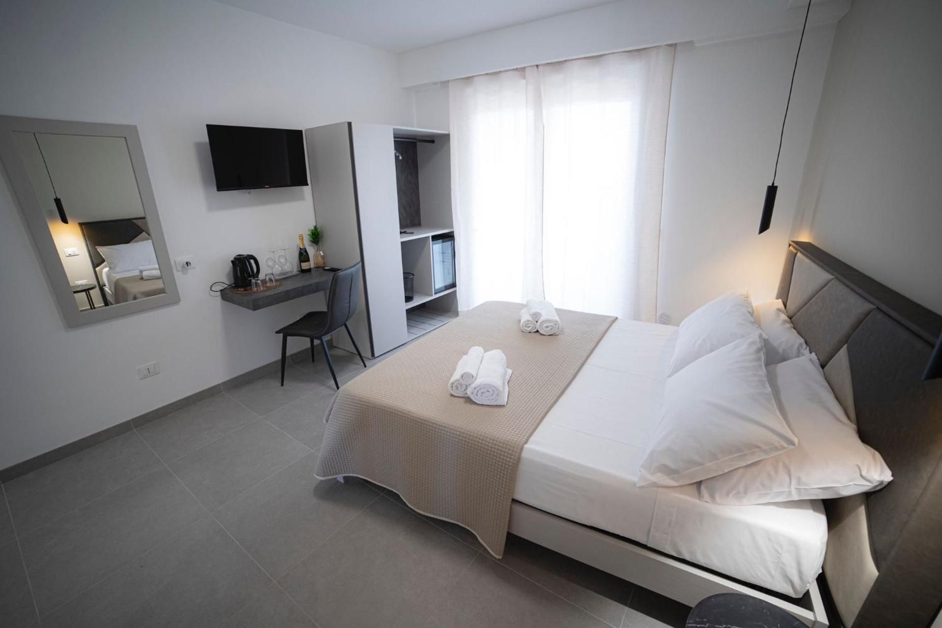 Large Double Room