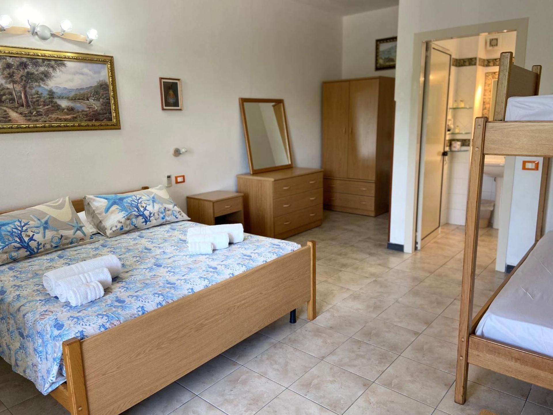 Large Double Room