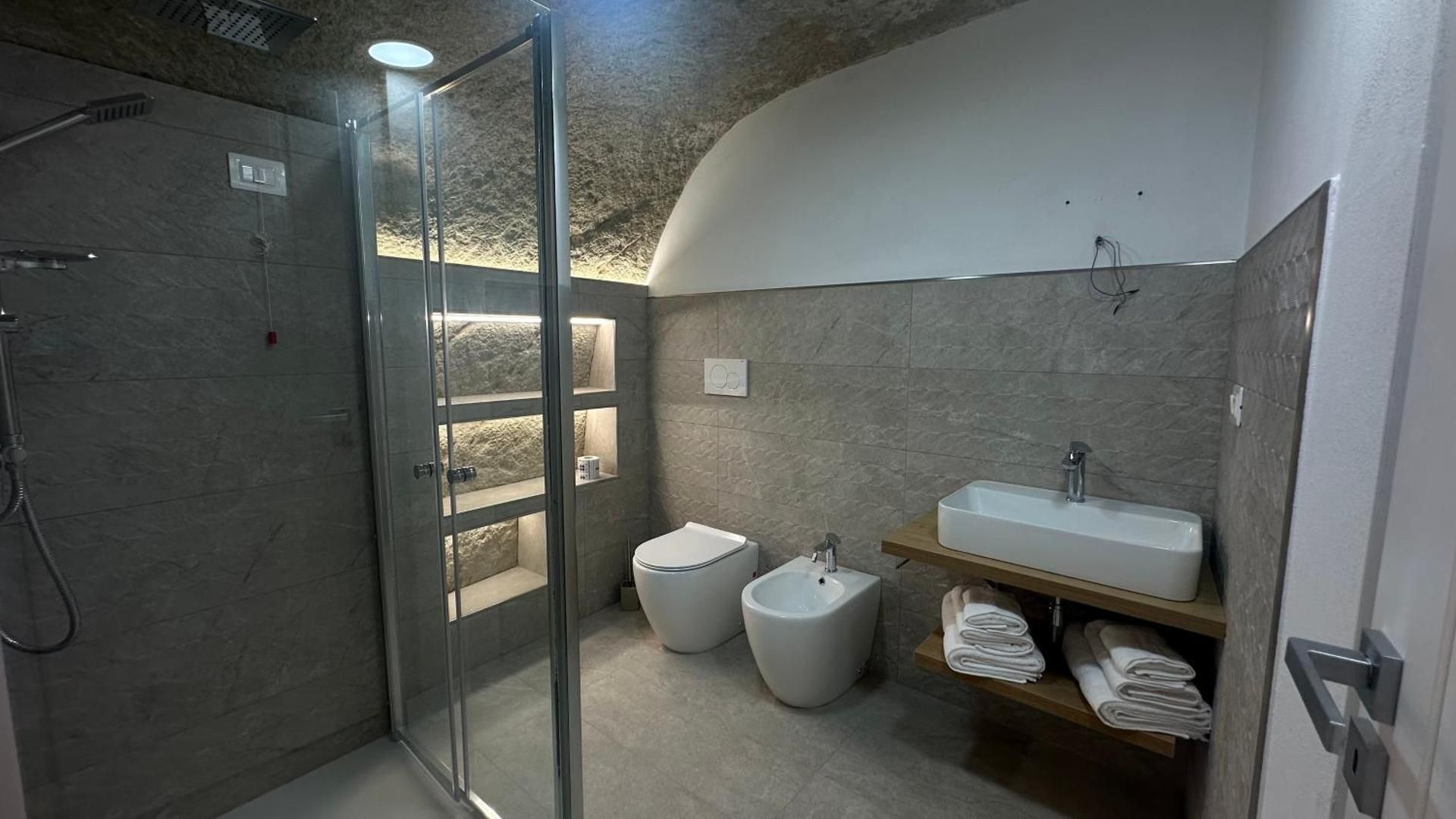 Tropea Vicoli Storici Adesi One-Bedroom Deluxe Apartment 3