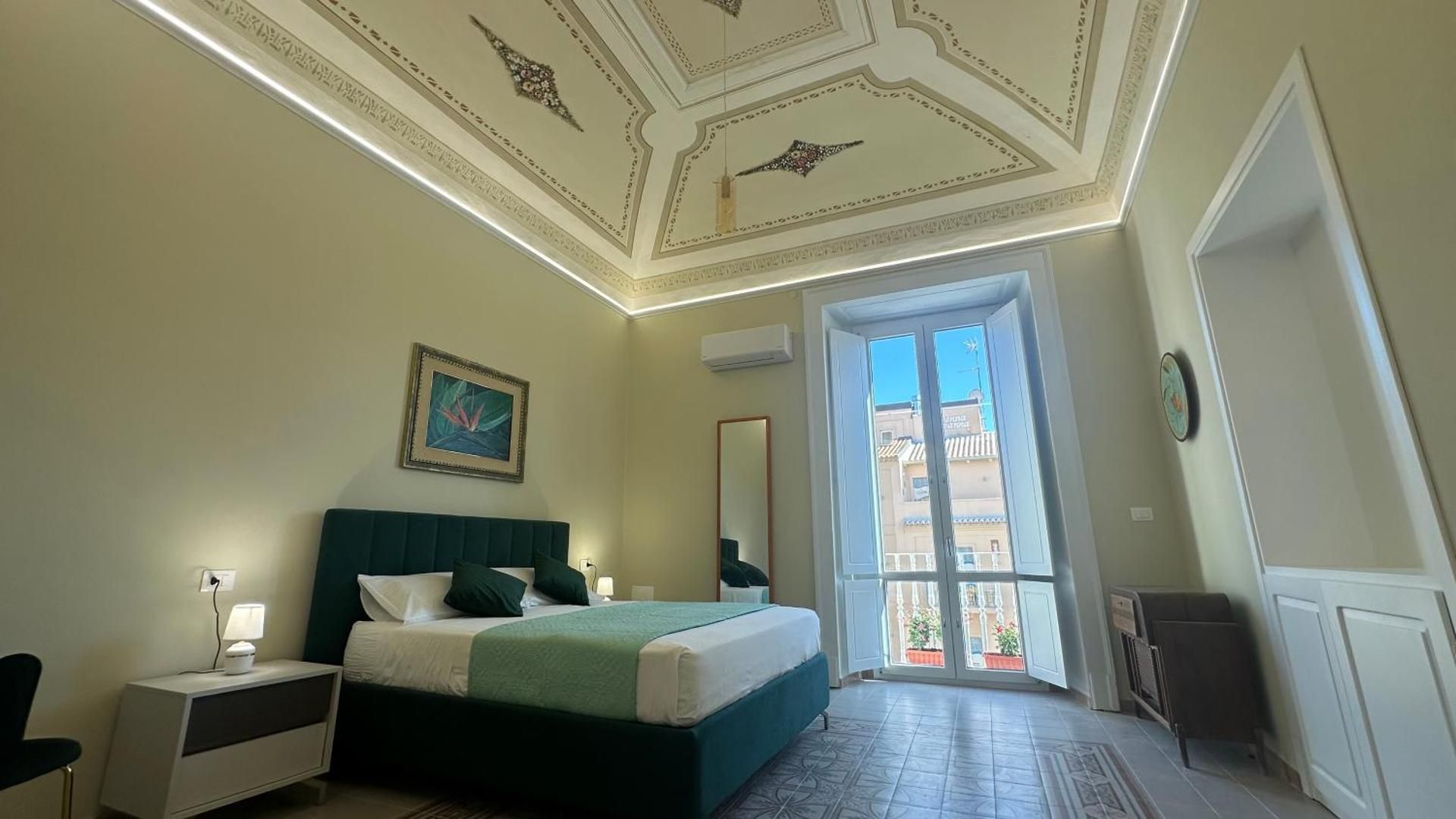 Tropea Vicoli Storici Adesi One-Bedroom Deluxe Apartment