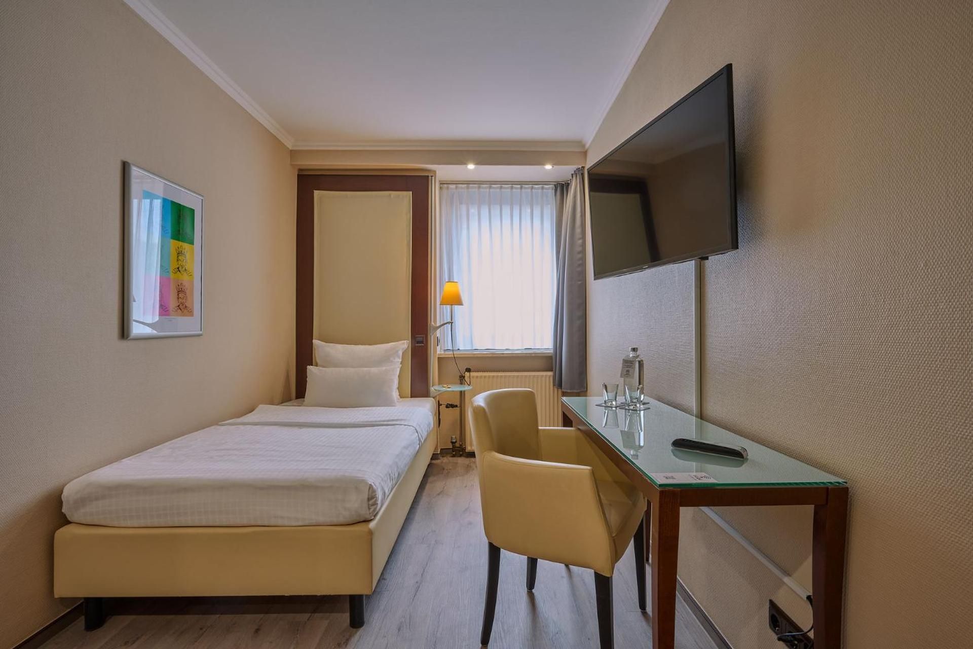 Business Single Room