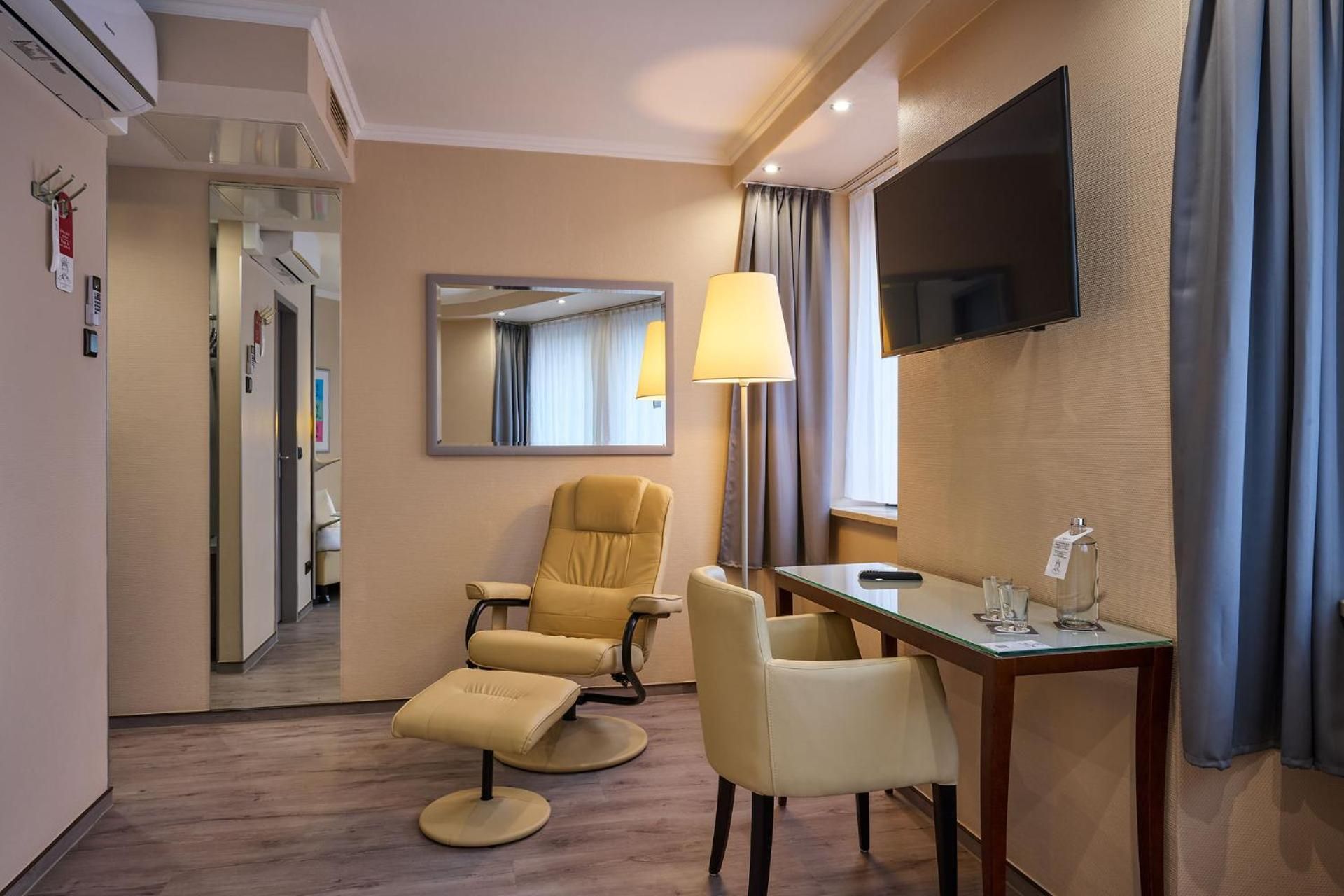 Business Single Room