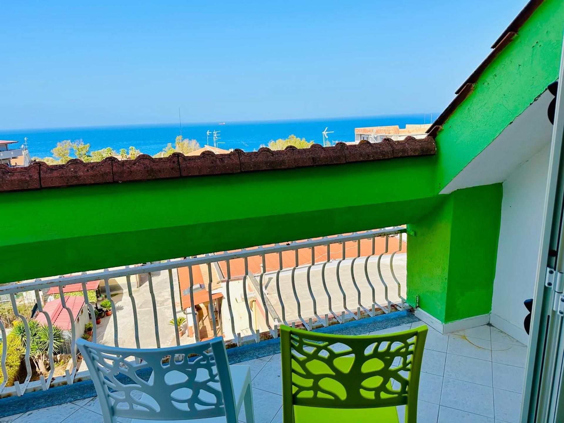Family Room with Sea View