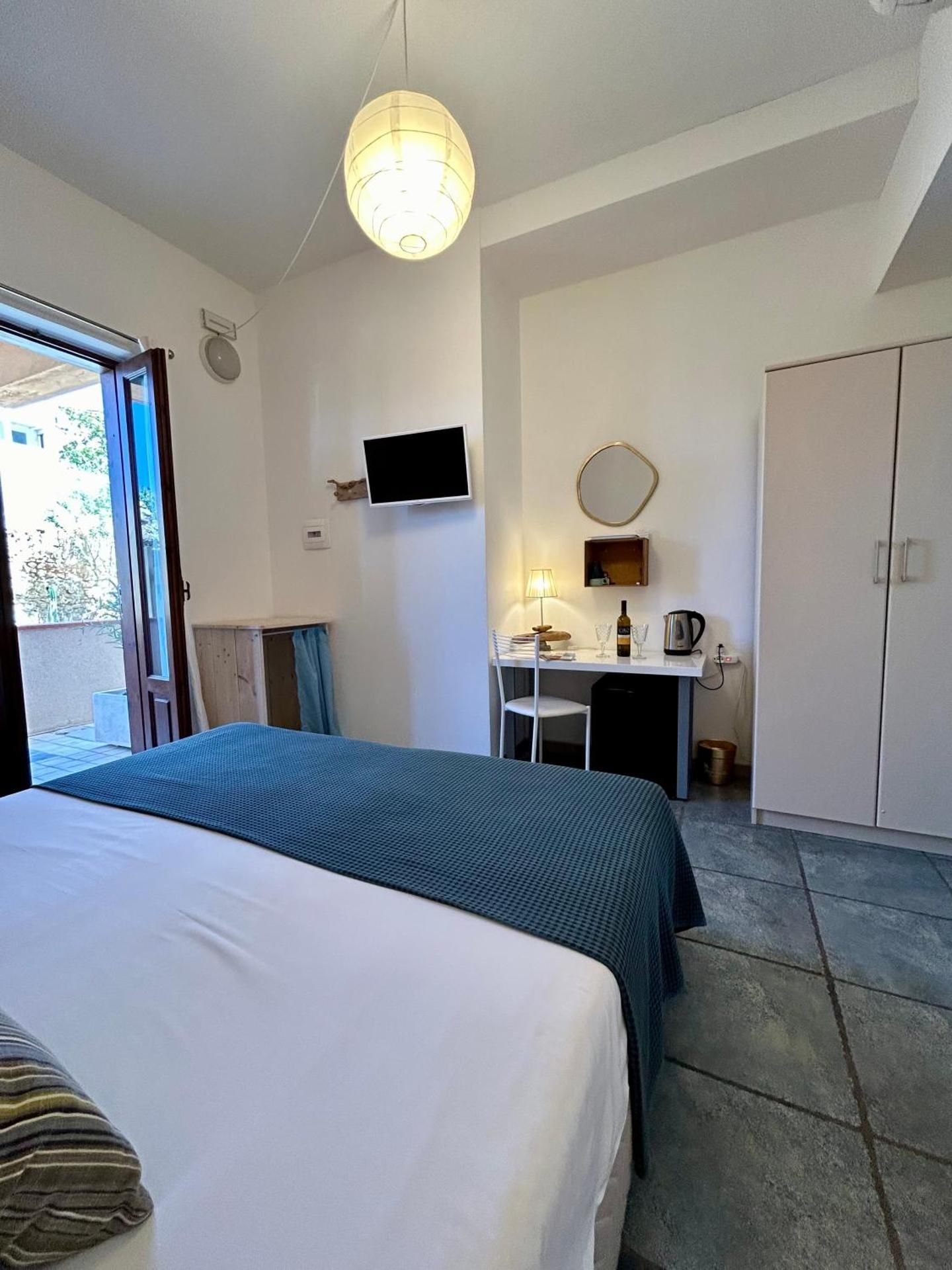 Double Room with Balcony and Sea View