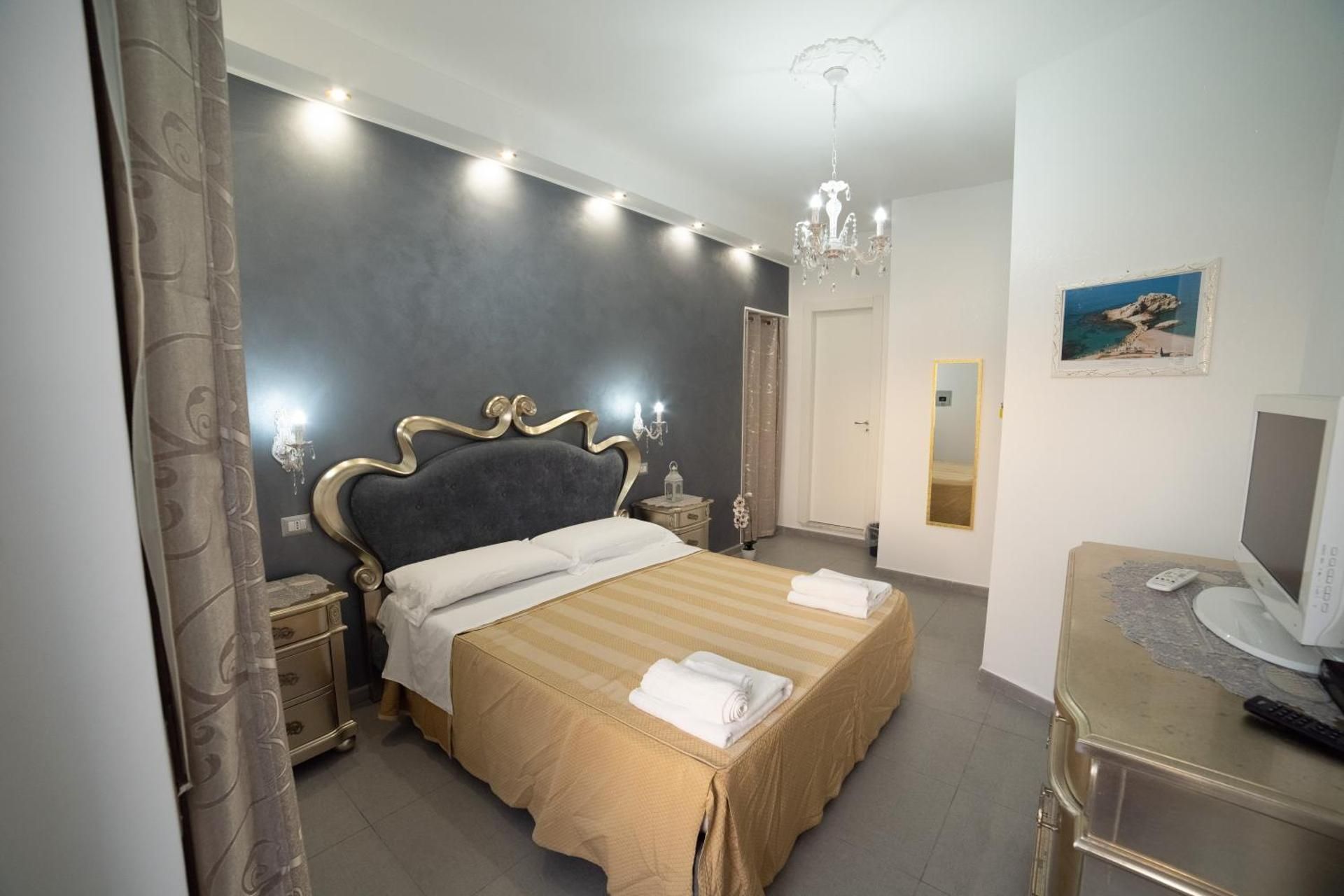 Double Room with Balcony and Sea View