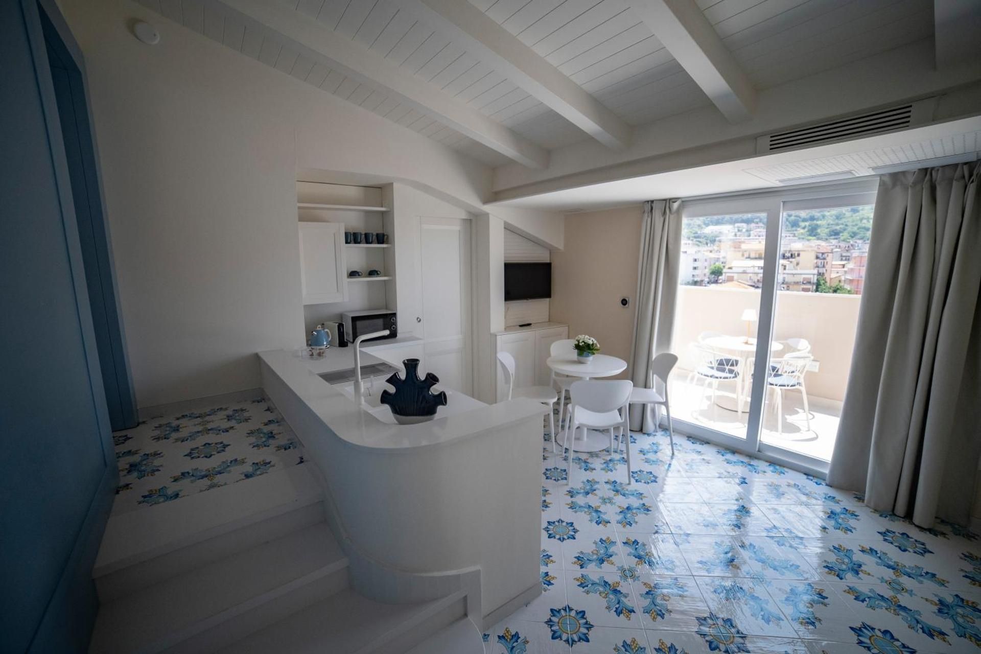 Standard Suite