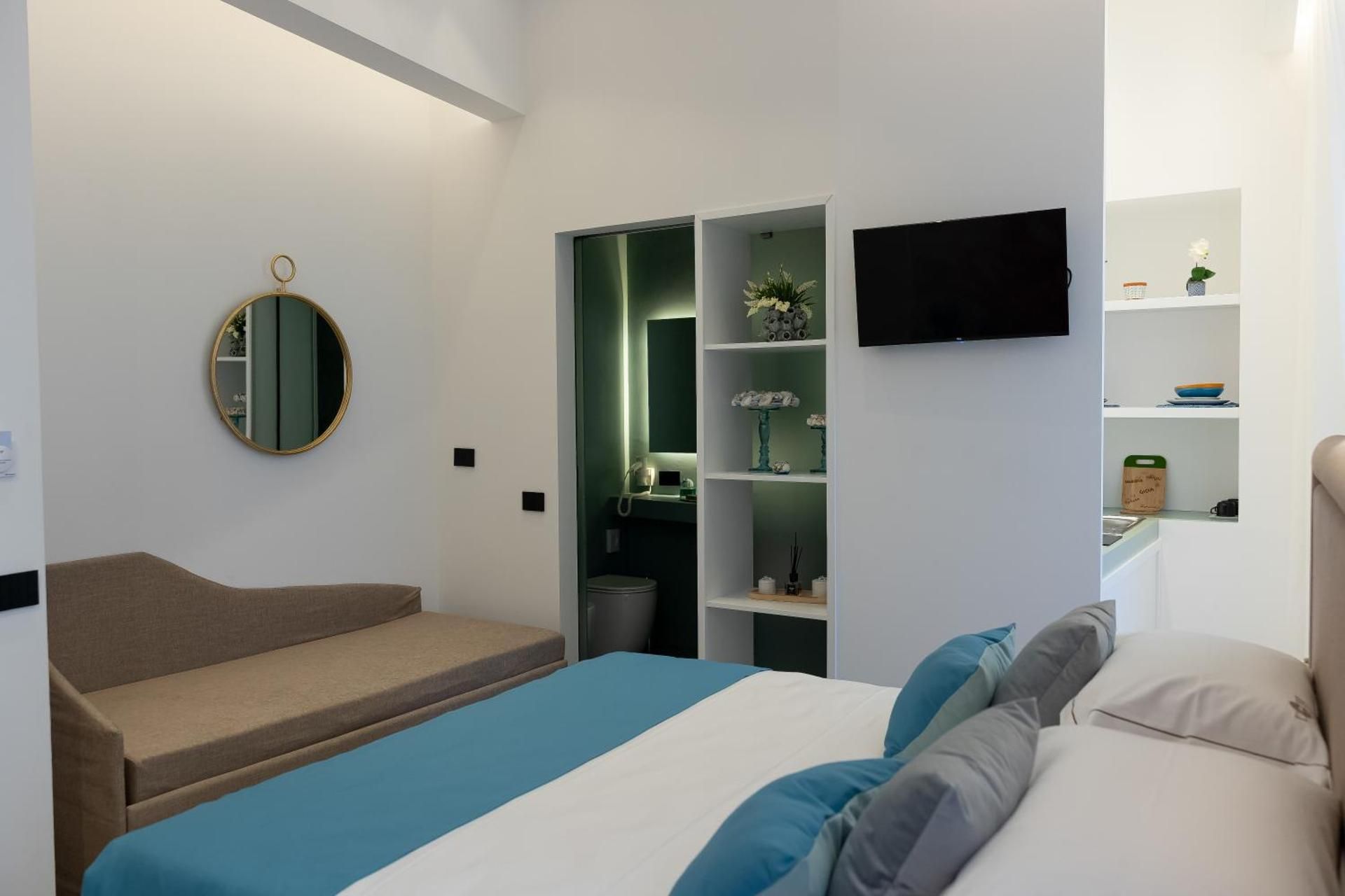 Triple Room with Private Bathroom