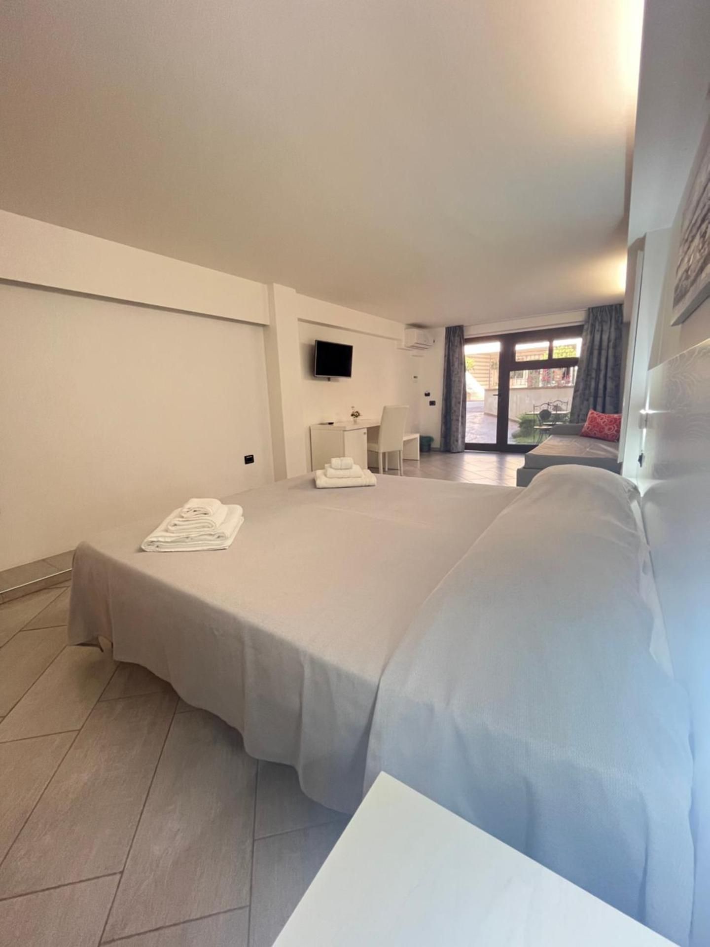 Deluxe Family Room