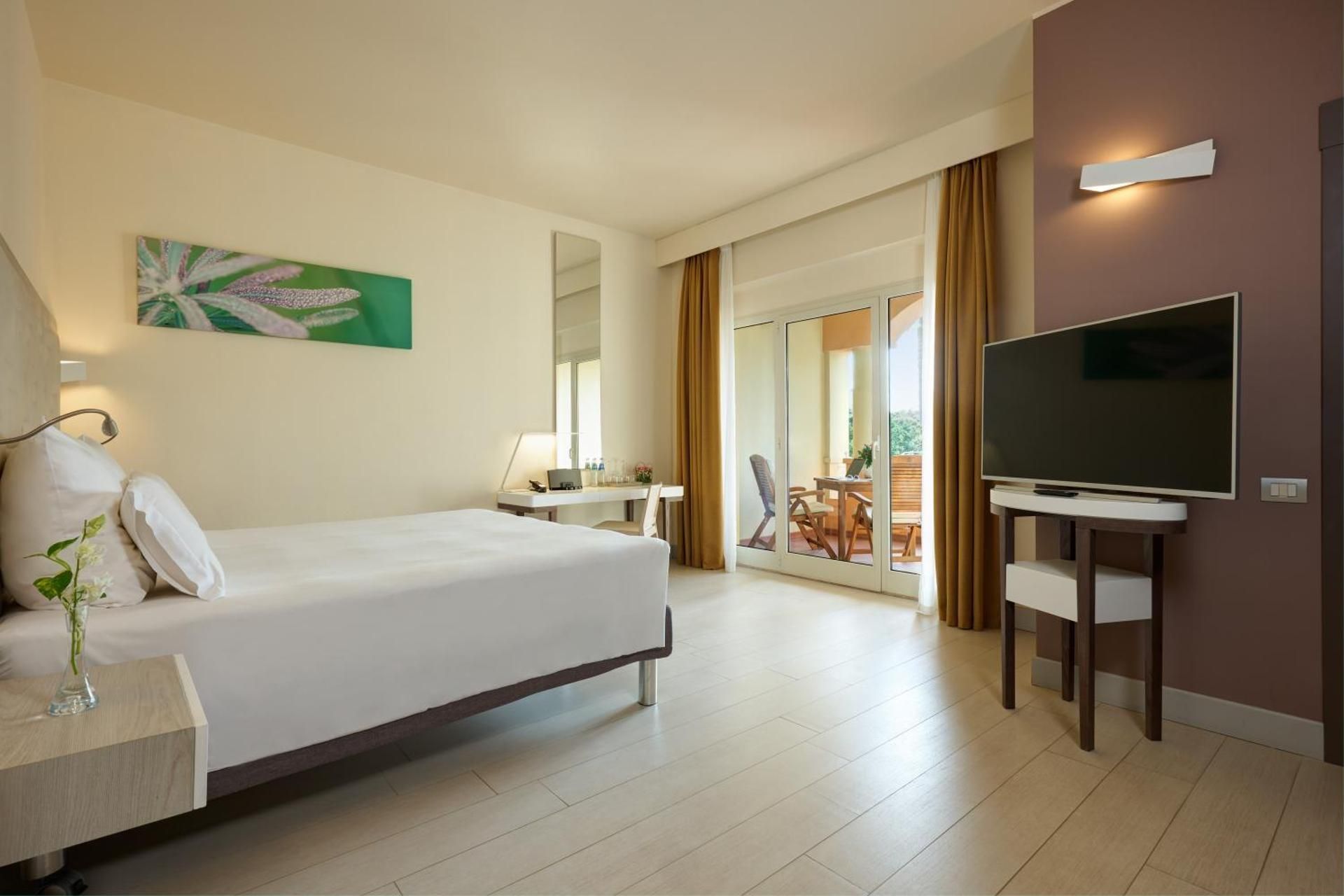 Standard Double Room with Garden View