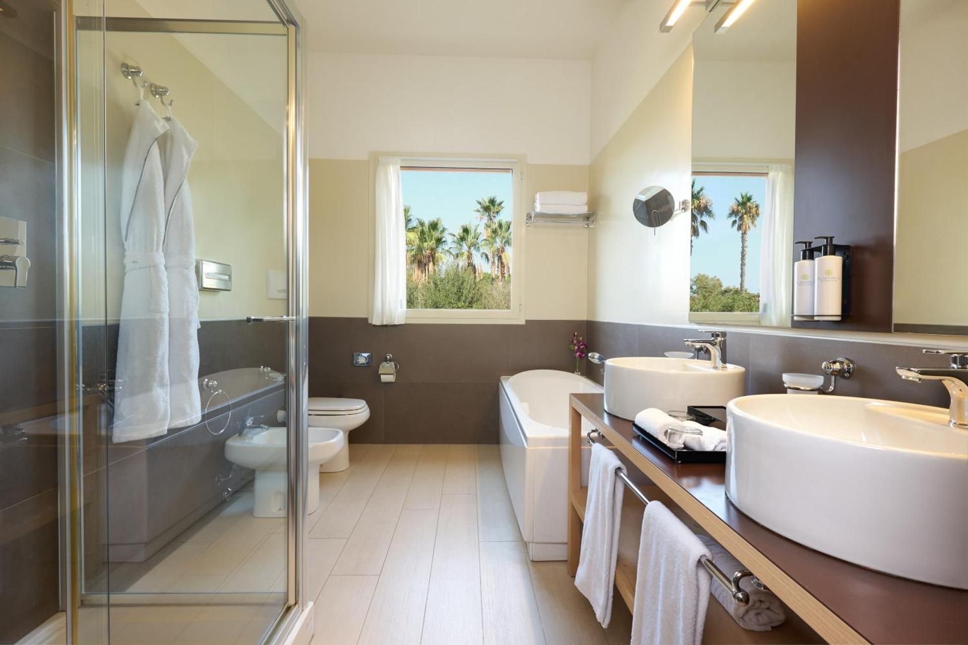 Standard Triple Room with Garden View