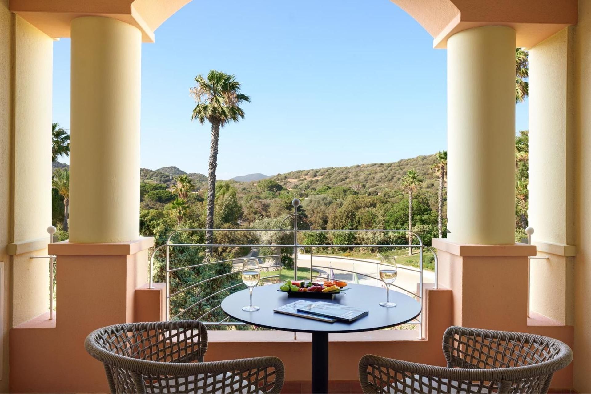 Deluxe Triple Room with Garden View