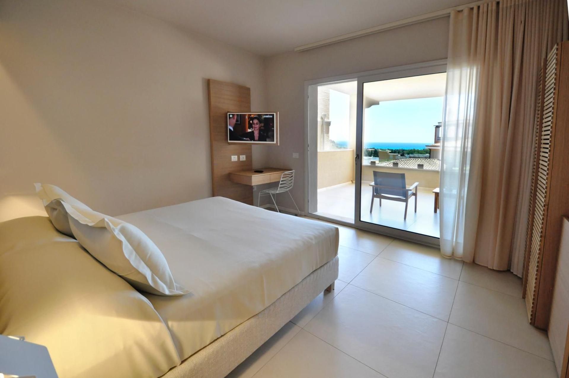Superior Deluxe Double or Twin Room