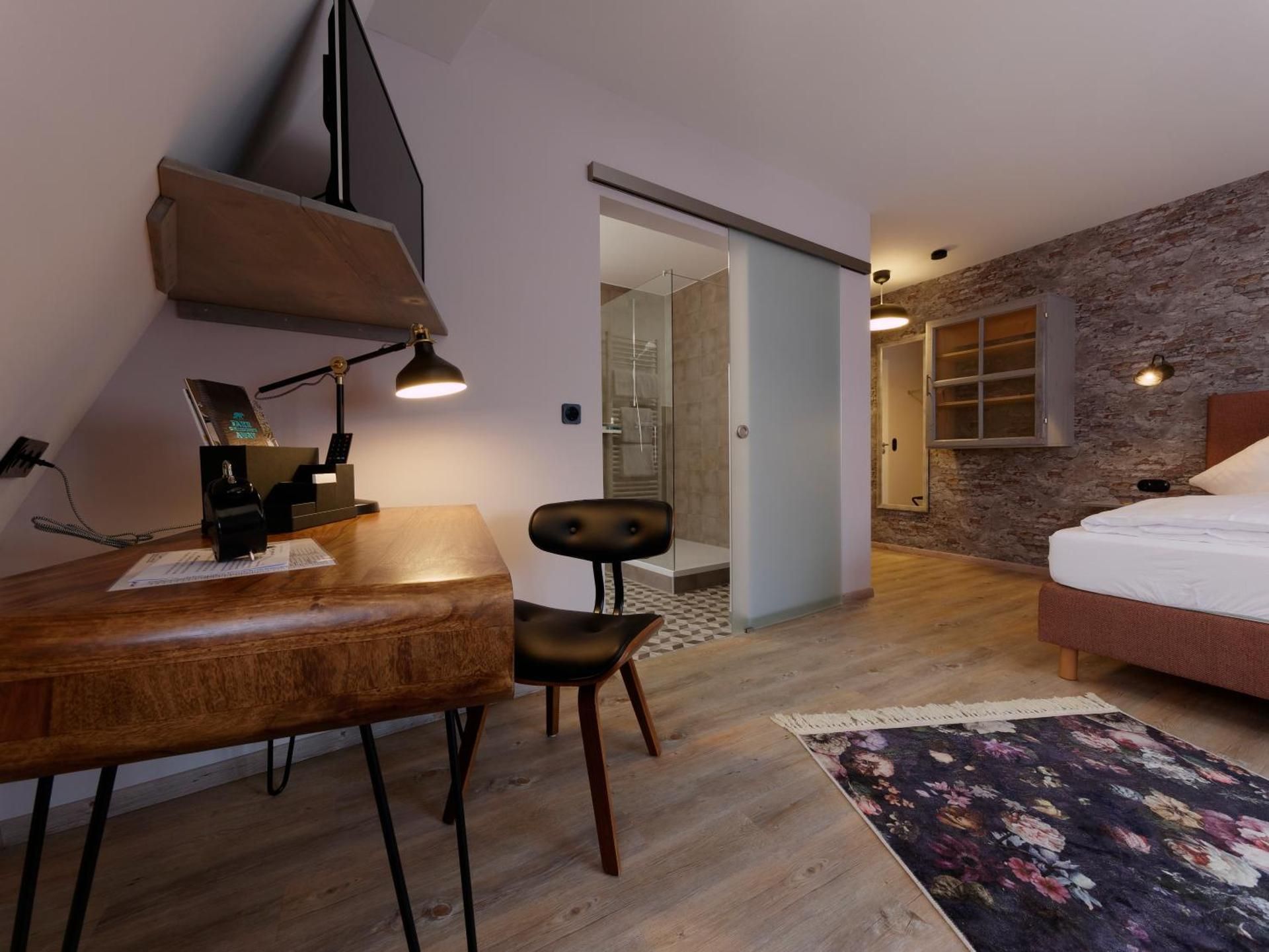 King Room