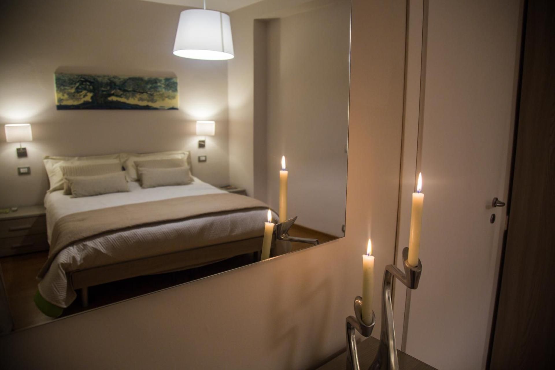 One-Bedroom Apartment with Balcony
