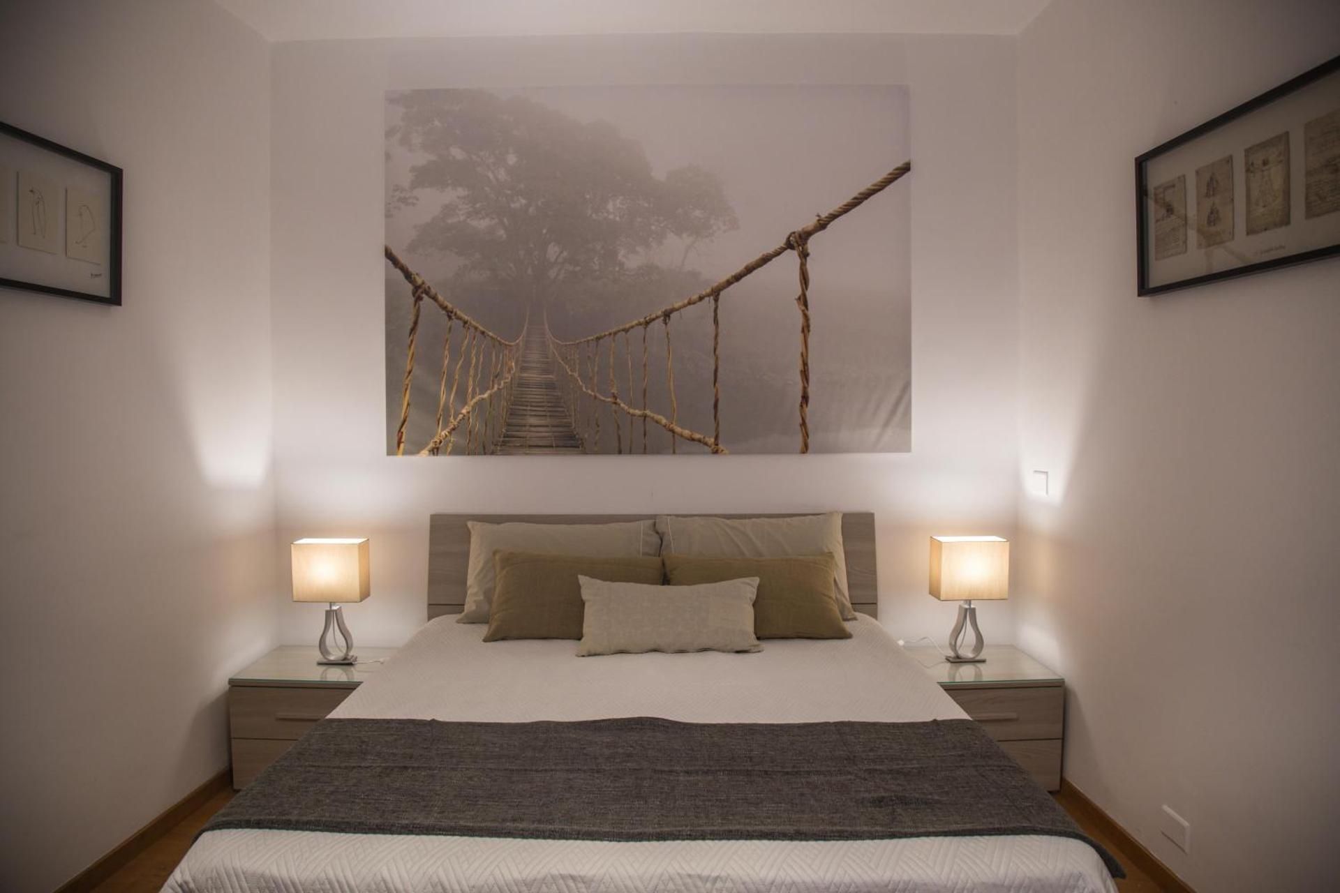 Large One-Bedroom Apartment with Balcony