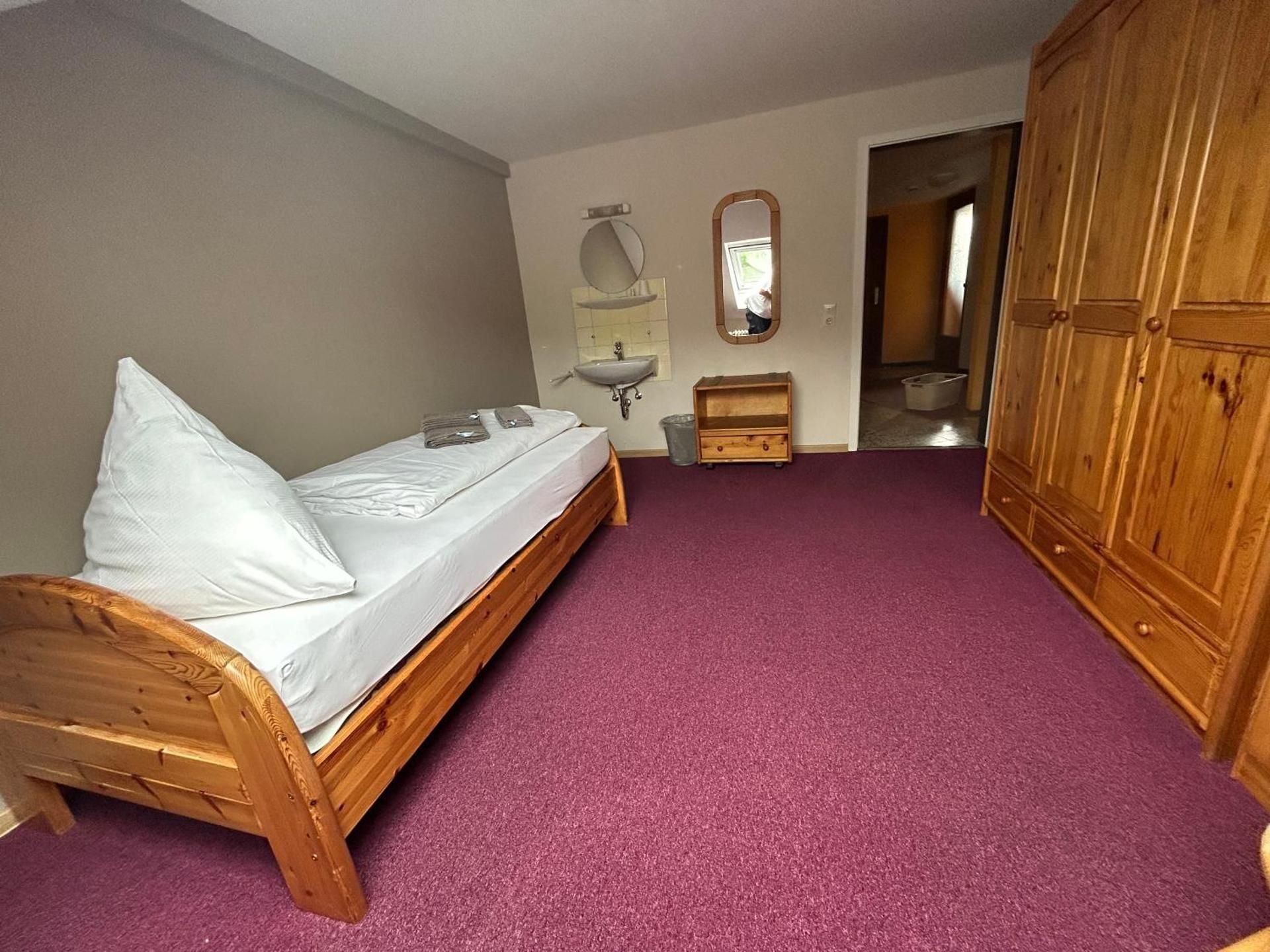 Single Room with Shared Bathroom