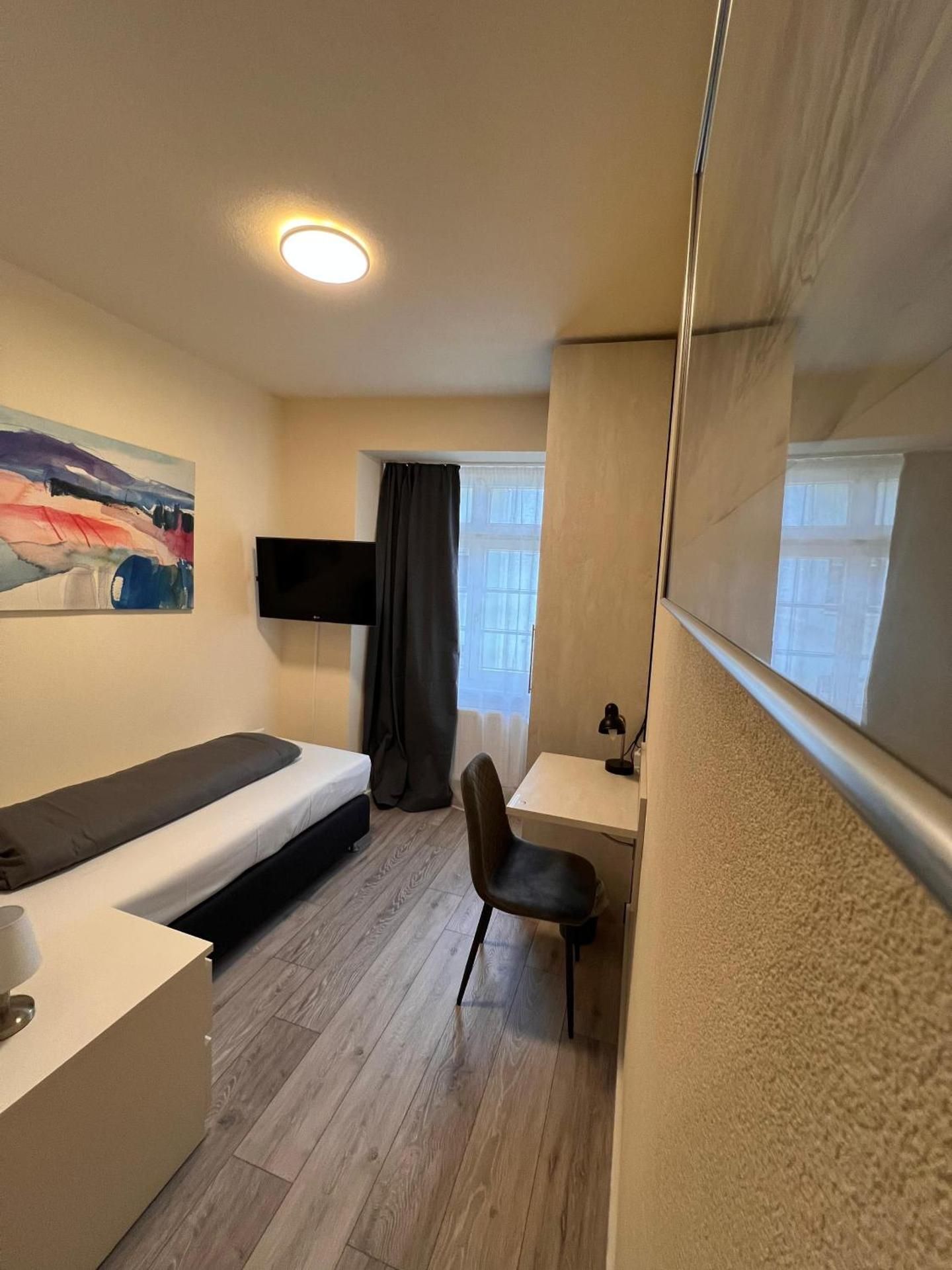Deluxe Single Room