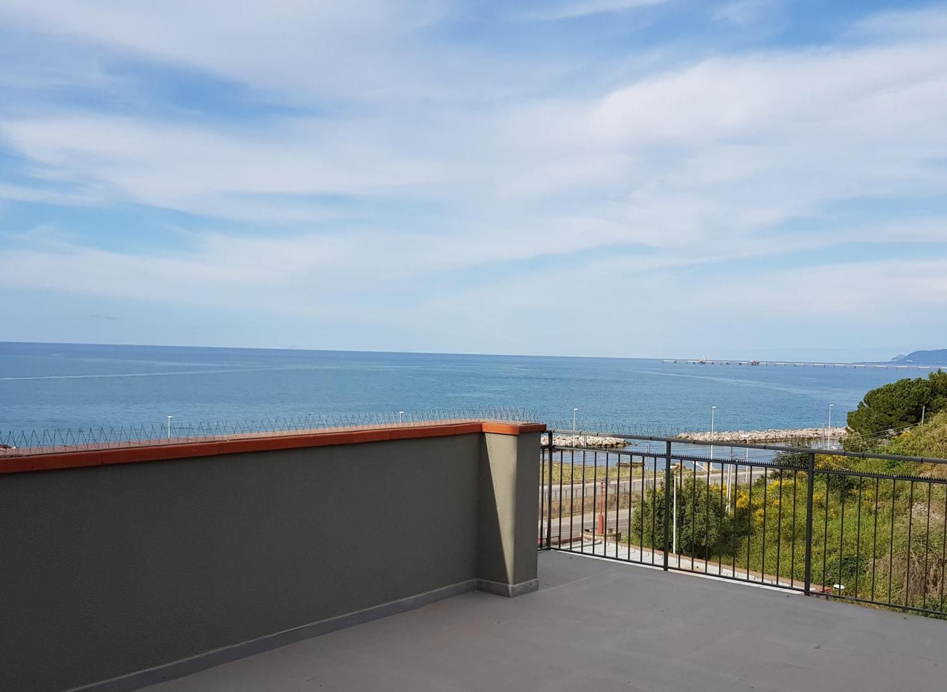Quadruple Room with Terrace