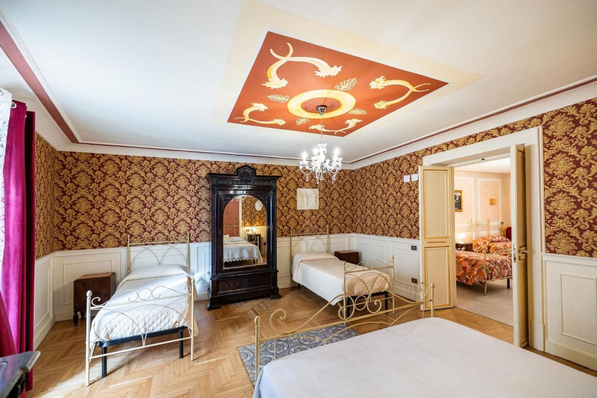 Double or Twin Room with Private Bathroom