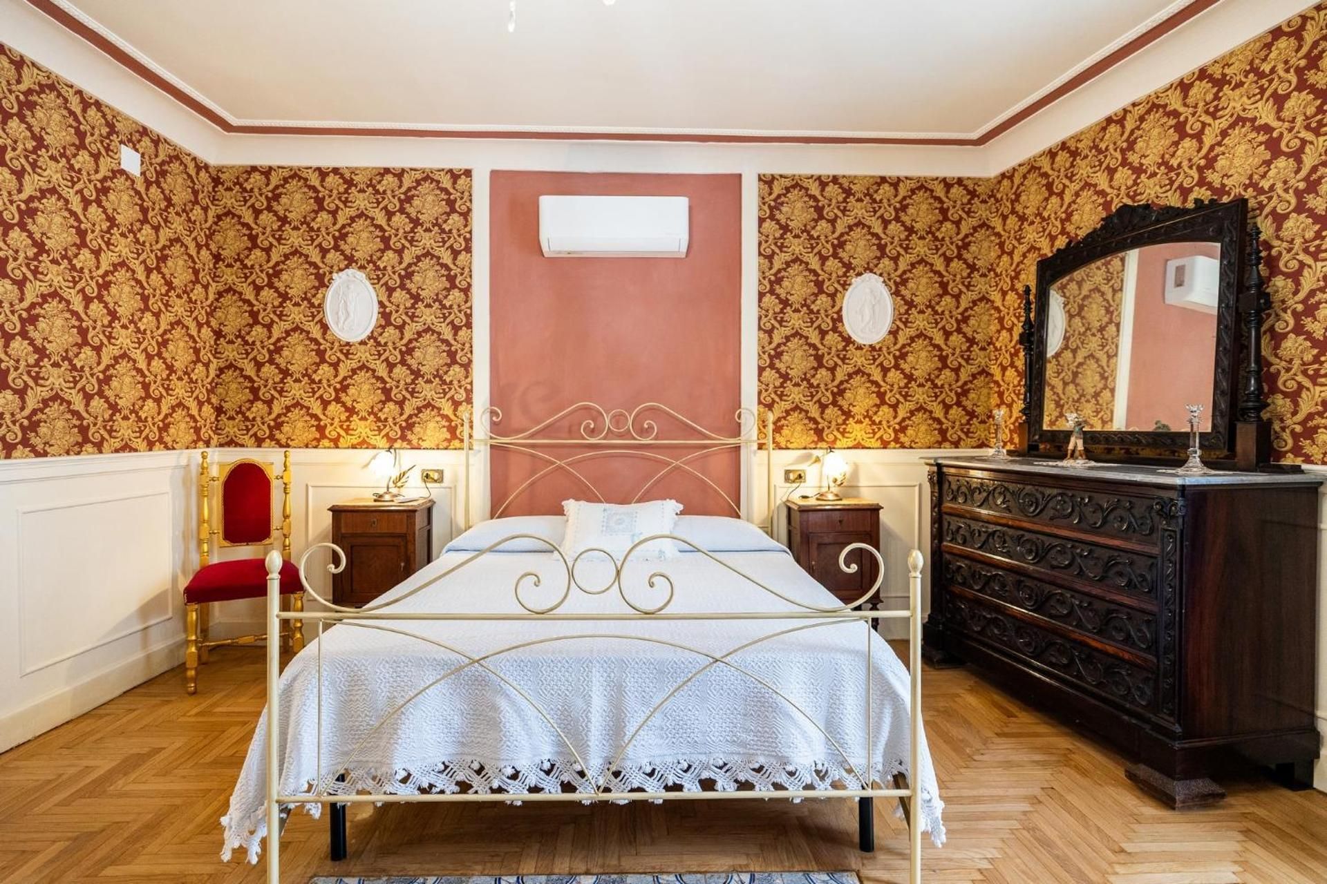Double or Twin Room with Private Bathroom