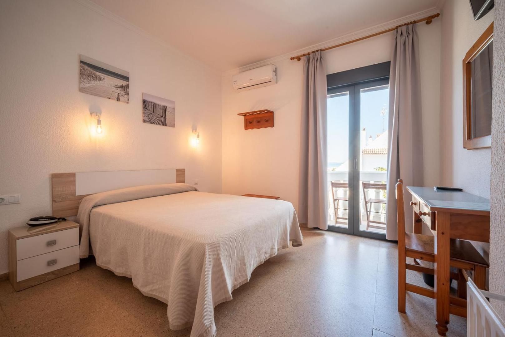 Solymar Single Room with Sea View