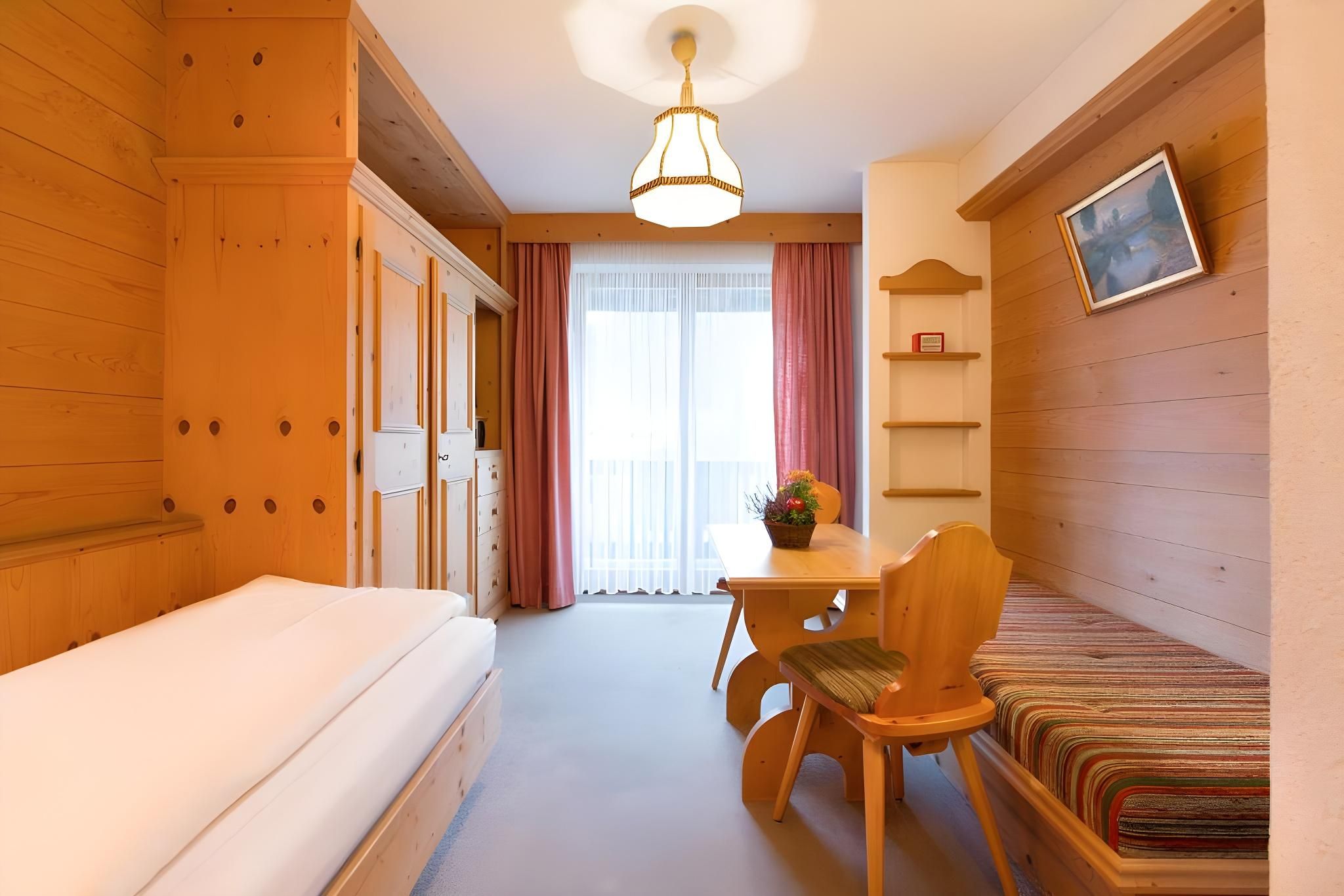 Comfort Single Room