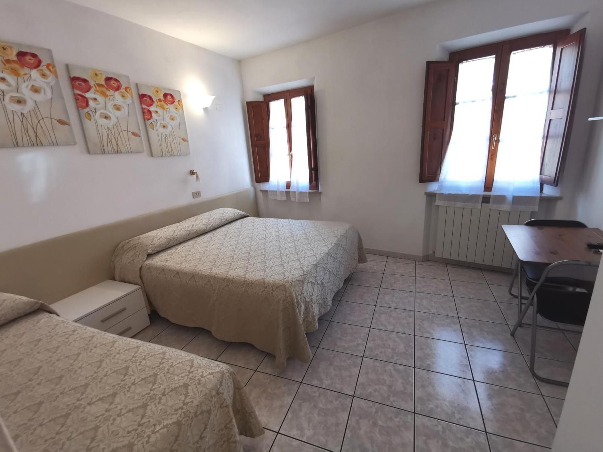 Camere la torre Triple Room with Bathroom